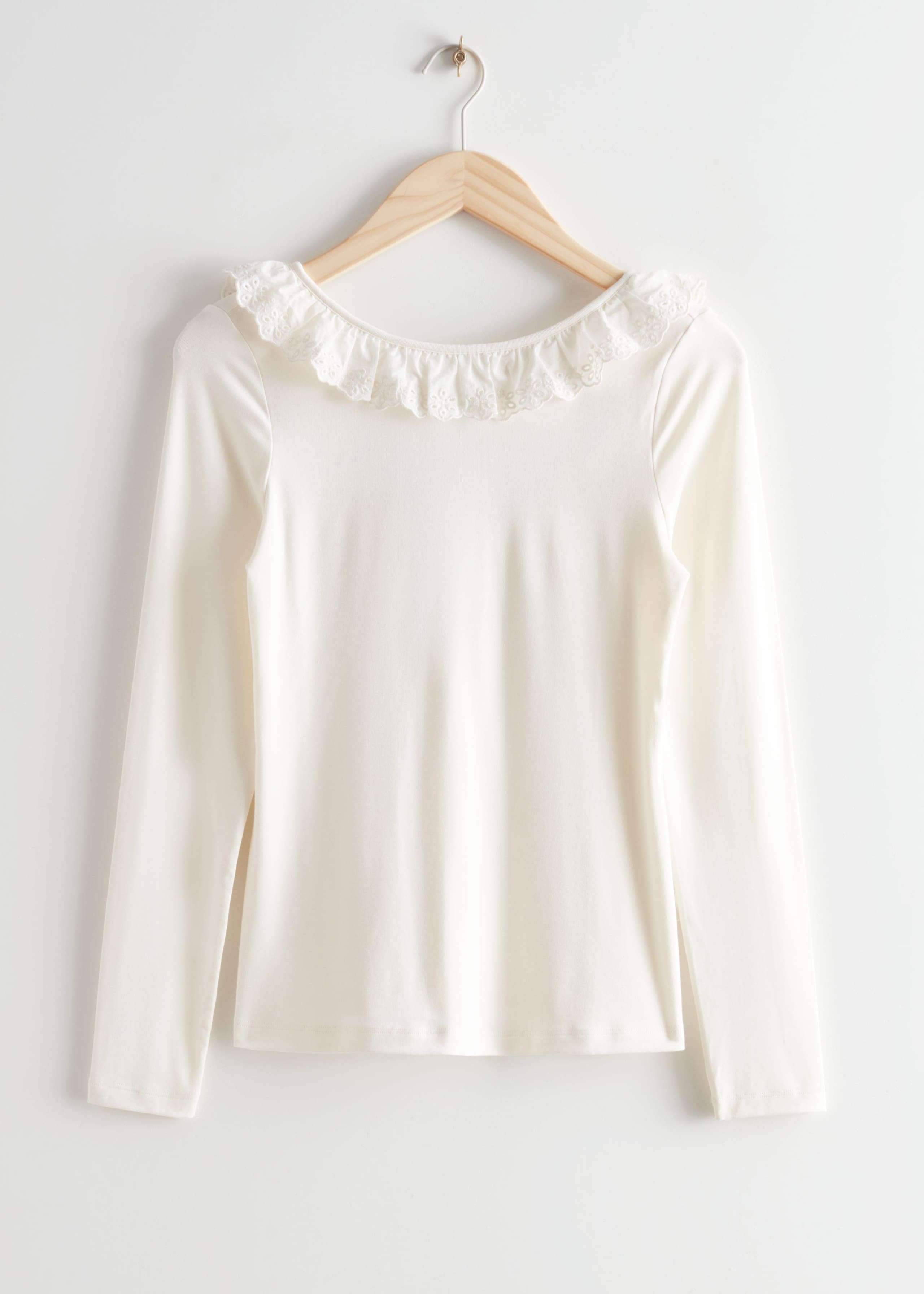 Ruffle Neck Top - White - Bodegón
