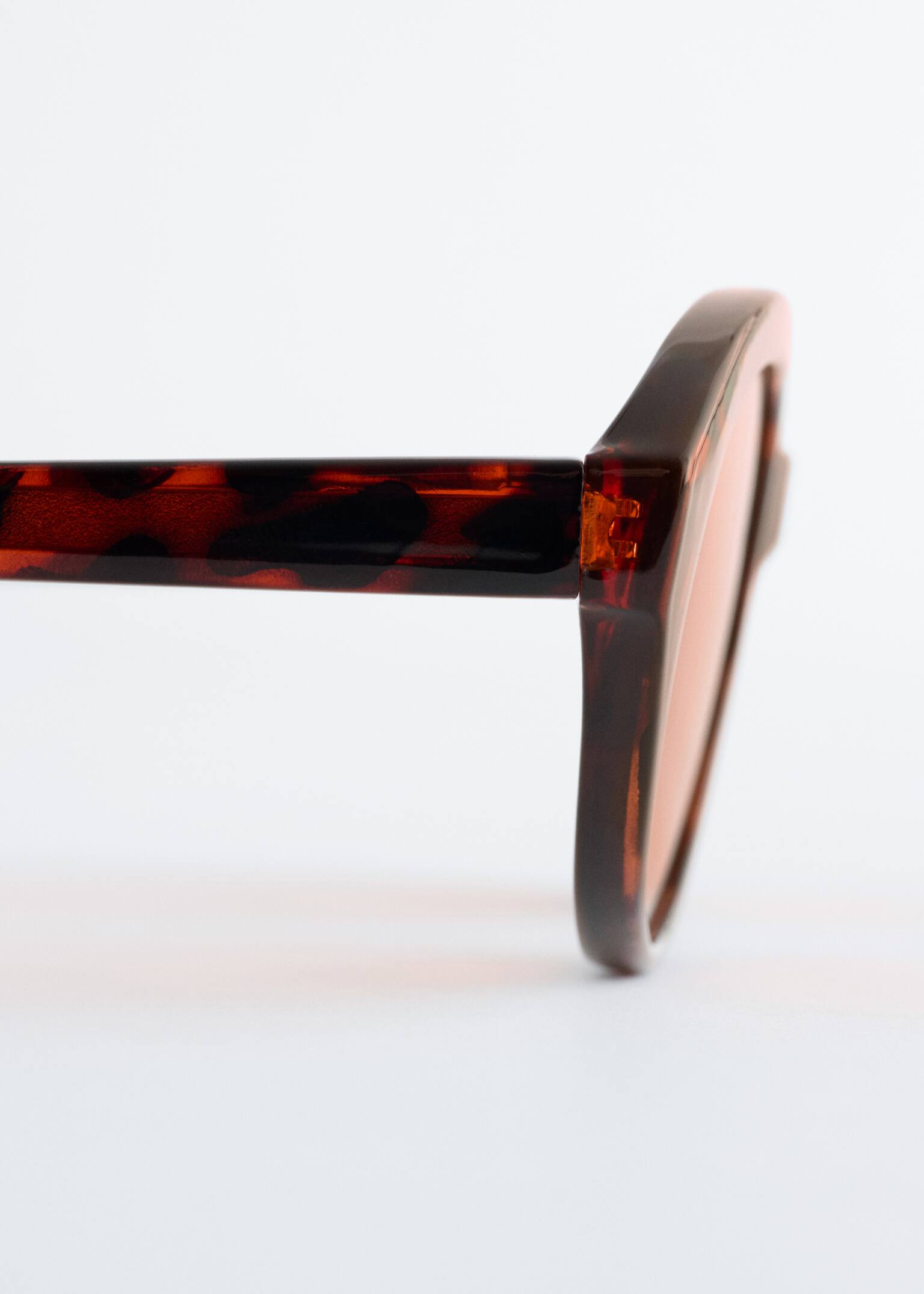 Oval-Frame Sunglasses - Brown/Tortoise/Green/Brown - 2