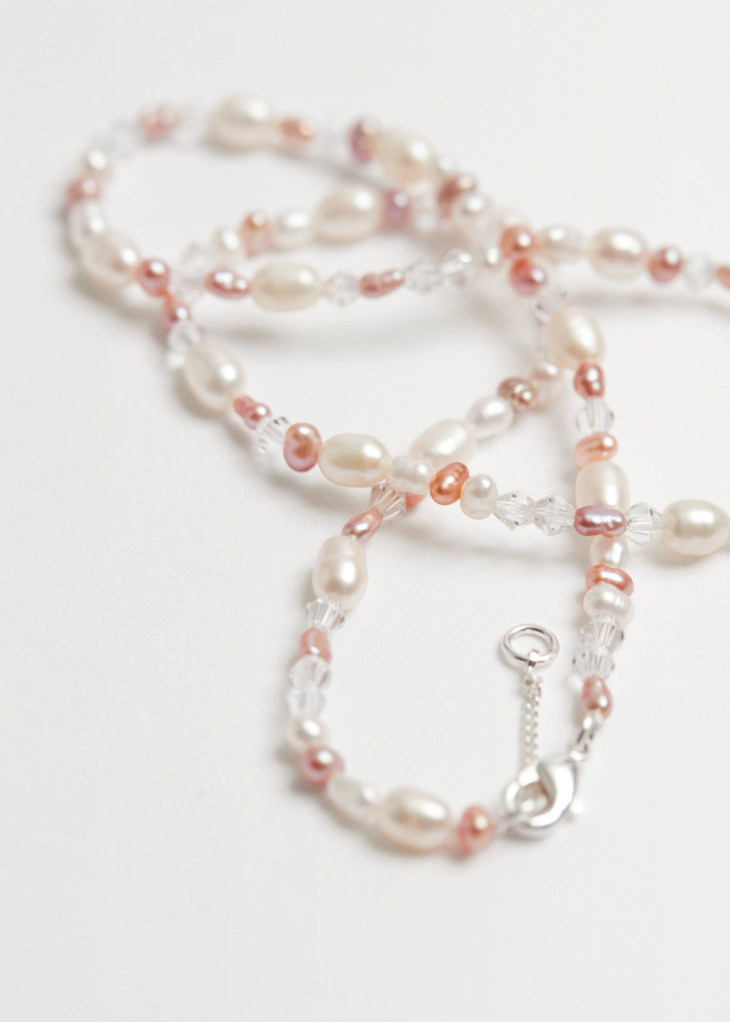 Pearl Bead Necklace - {{variantName}} - Descriptive Detail