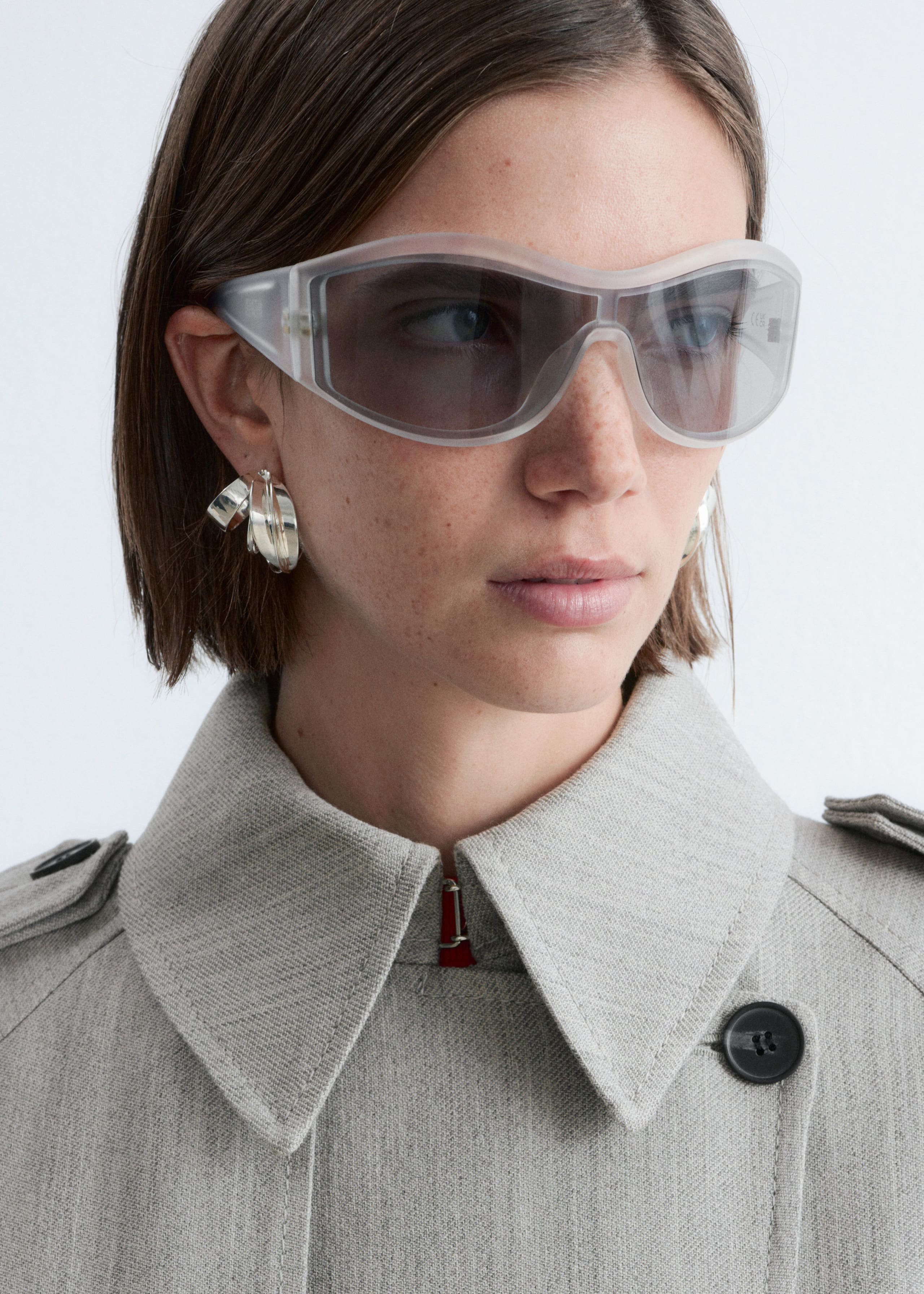 Image of Bold Oval Frame Sunglasses