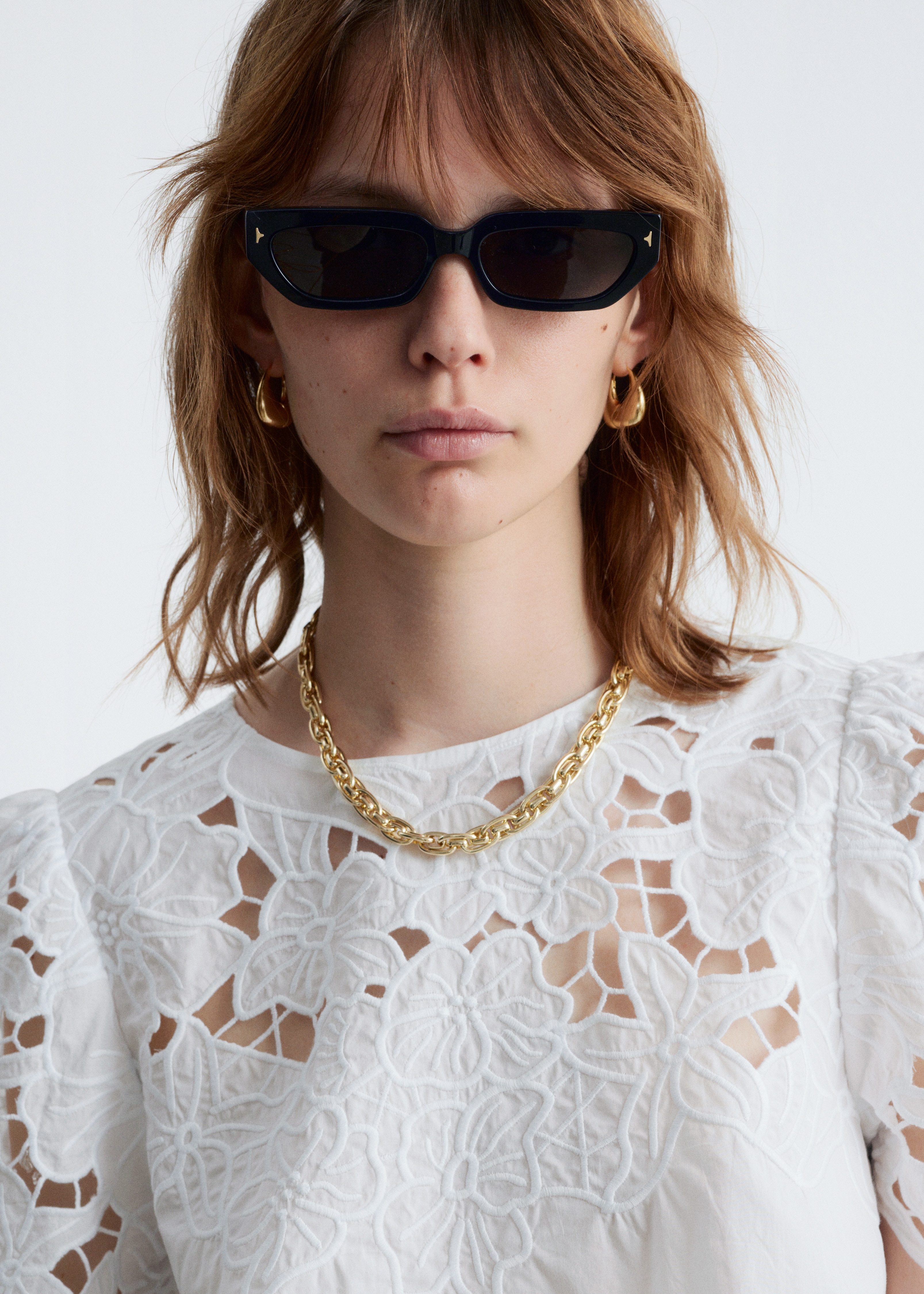 Μπλούζα με Κοντό Μανίκι και Λουλουδάτη Κεντητική - Λευκό