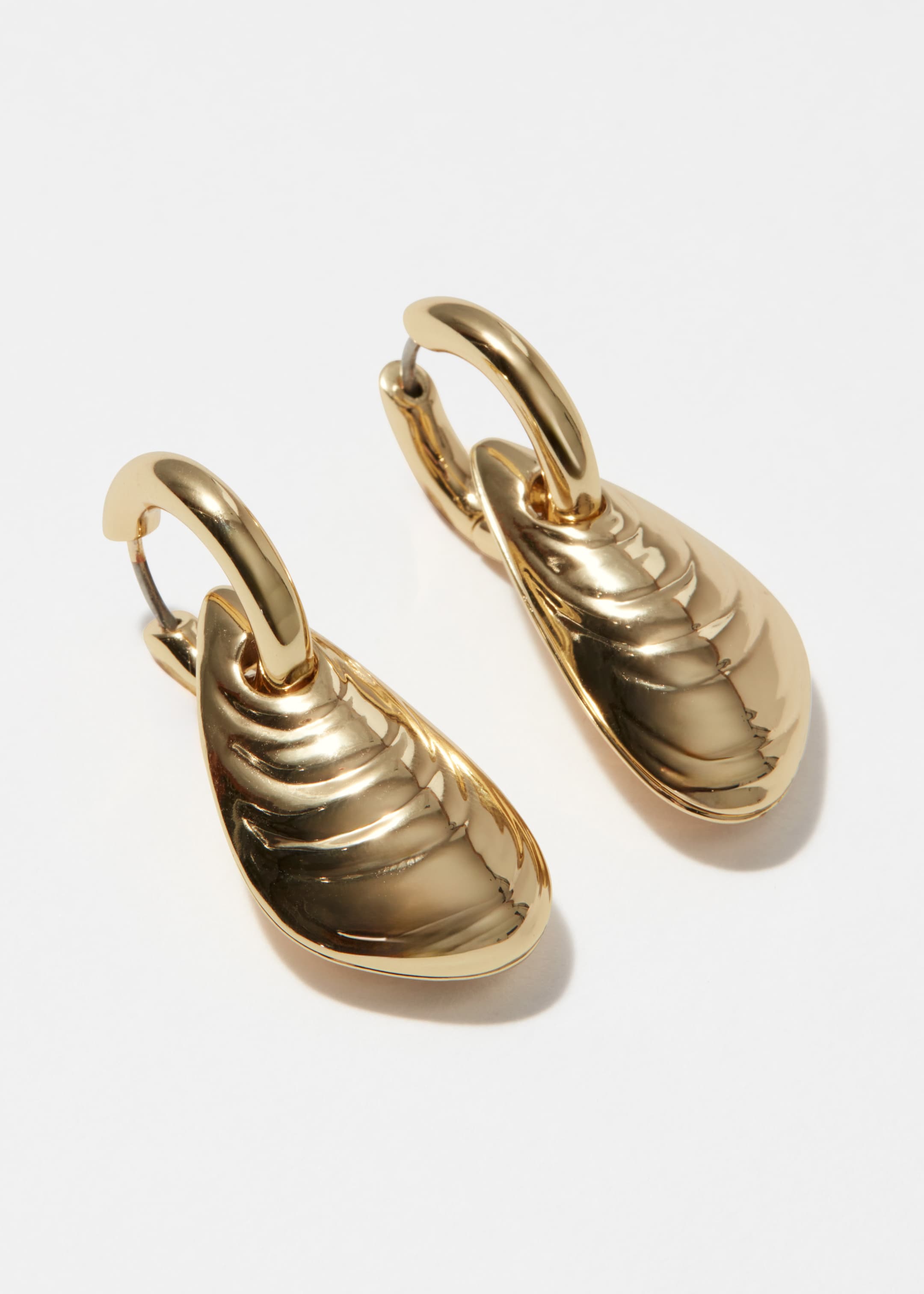 Grösseres Bild ansehen: Hoop-Ohrringe mit Anhängern - Gold - DAMEN | H&M CH 2