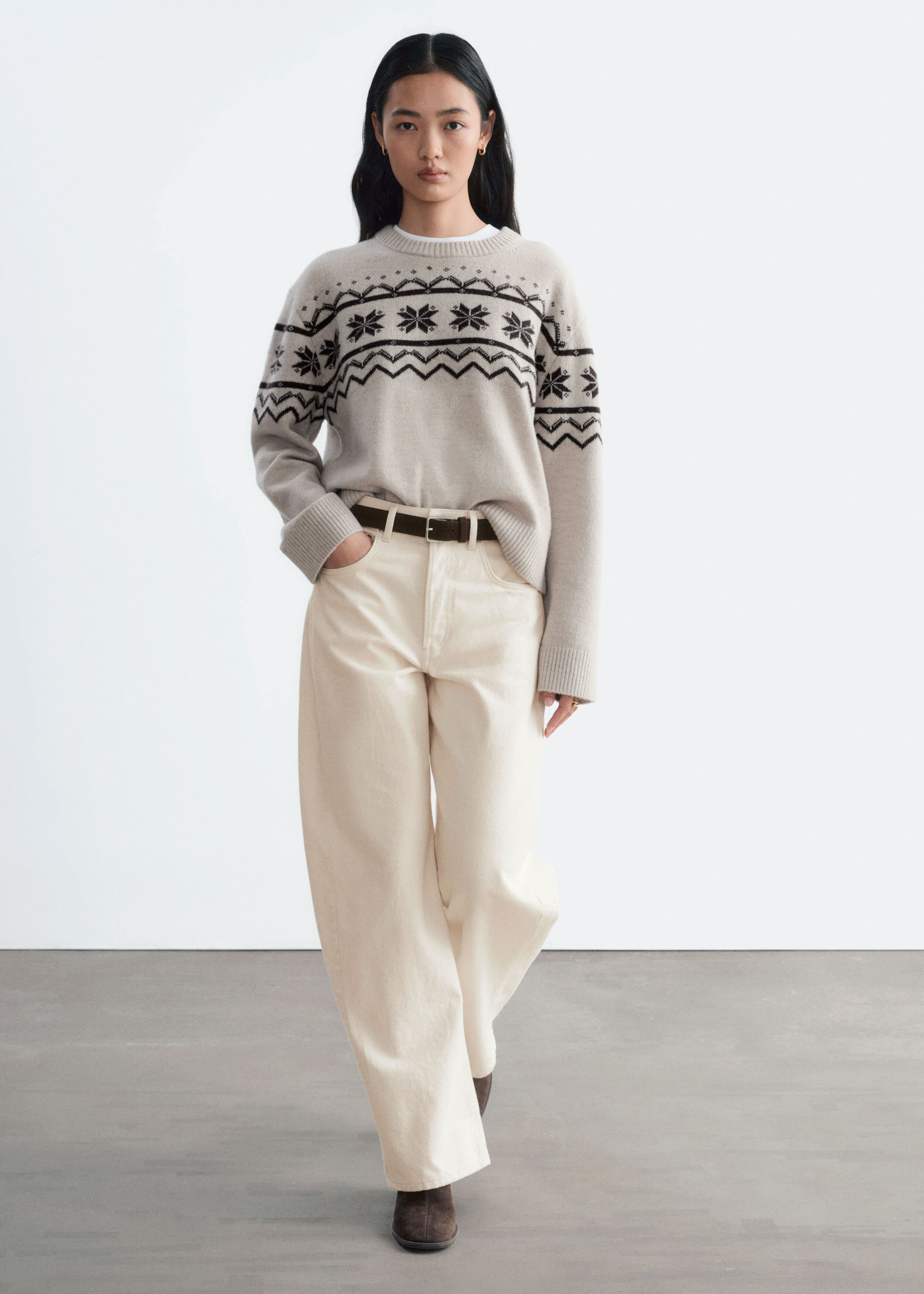 Pullover aus Wolle und Baumwolle - Graubraun - Lookbook