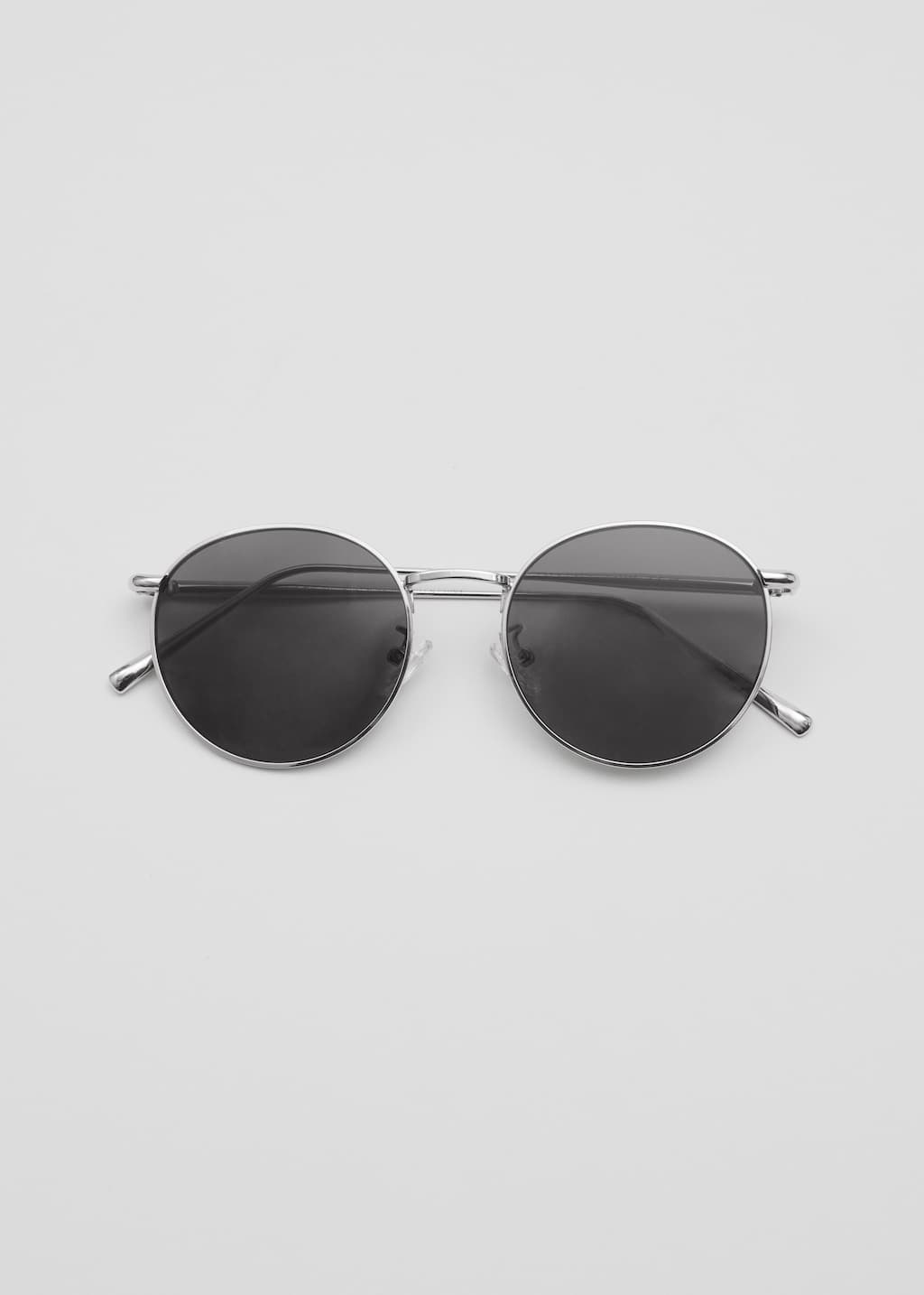 OvalSlimFrameSunglasses – Silver – Martwa natura