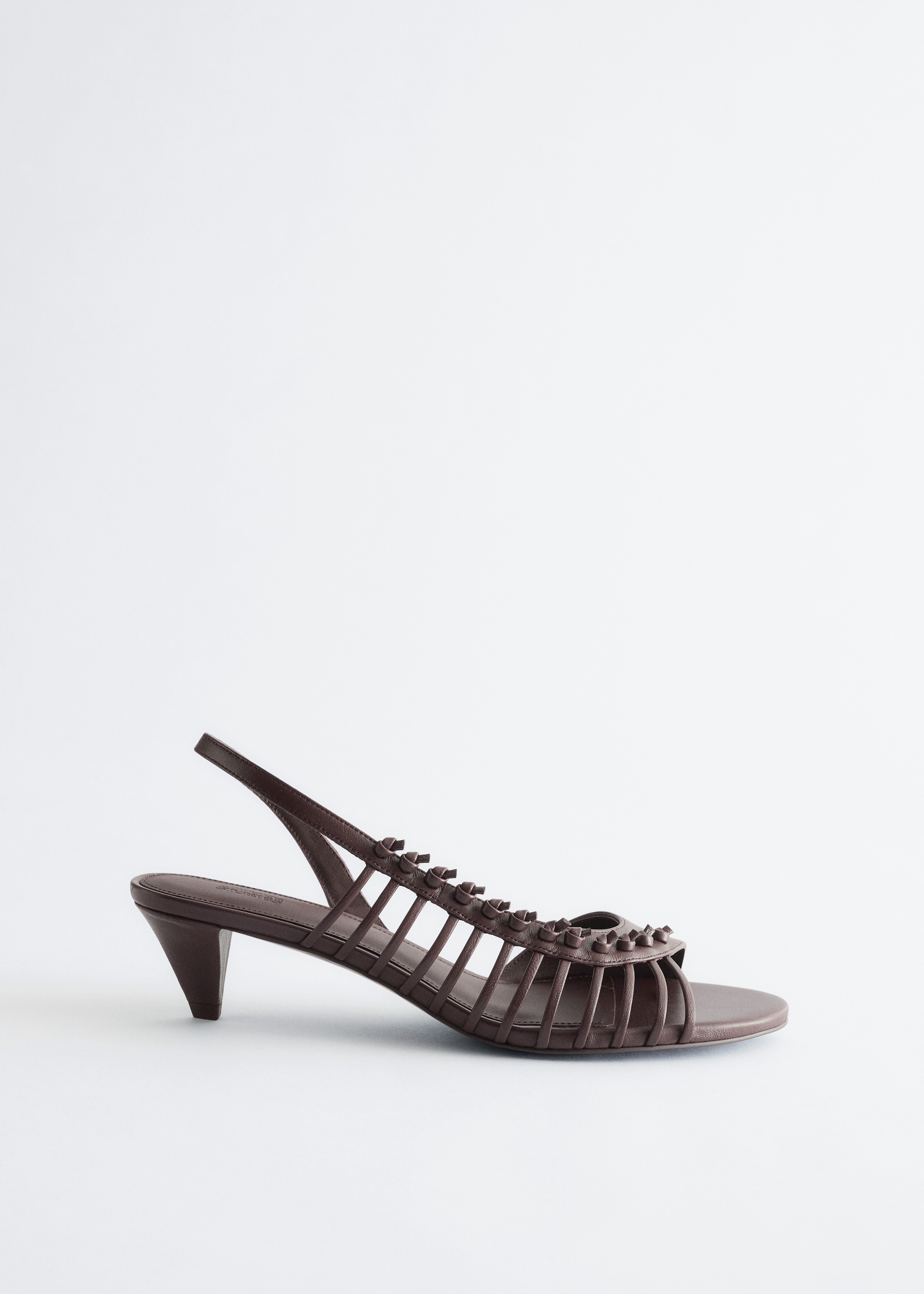 Sandálias de pele com tiras-Castanho escuro