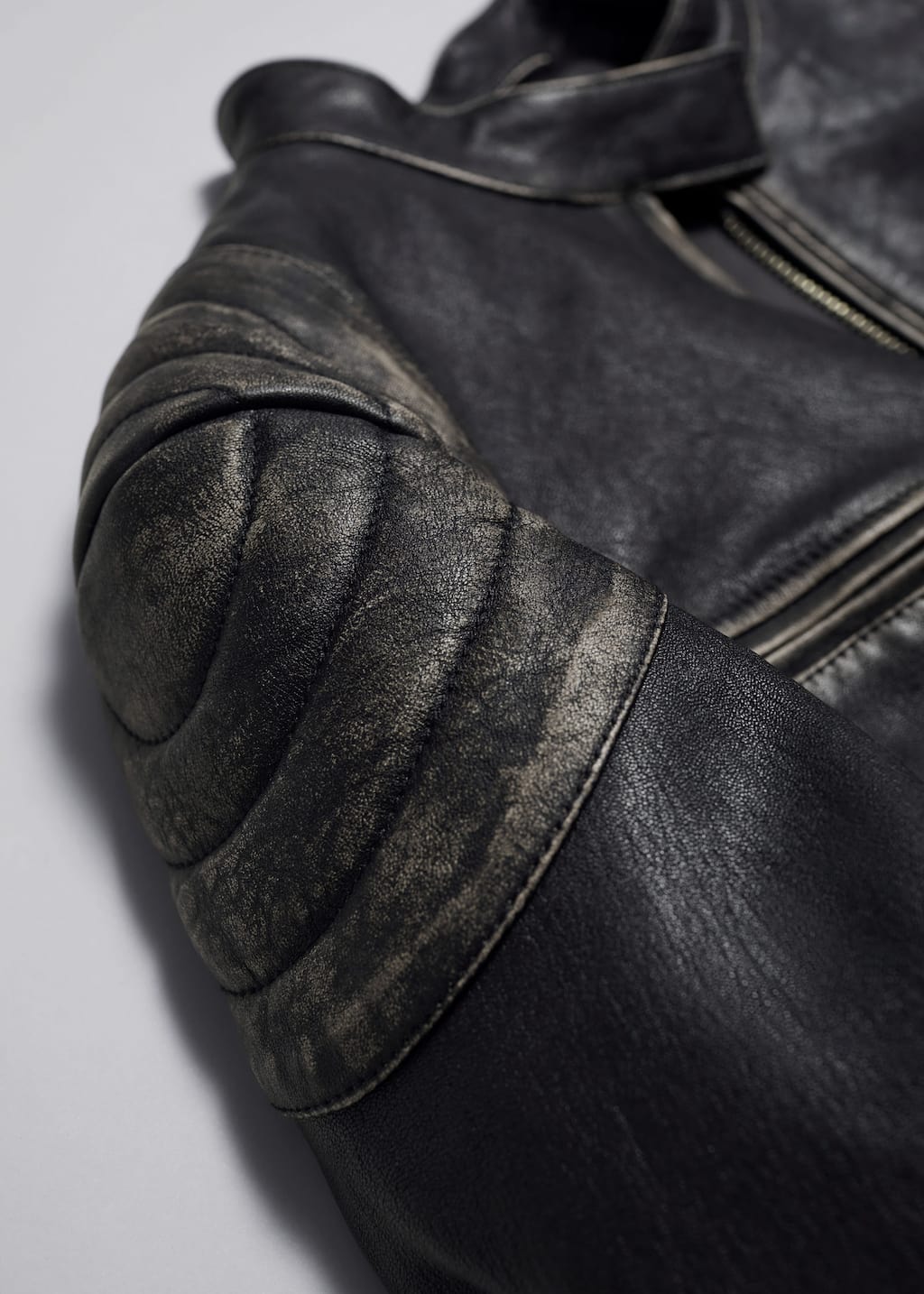 Topstitched Leather Jacket - {{variantName}} - Descriptive Detail
