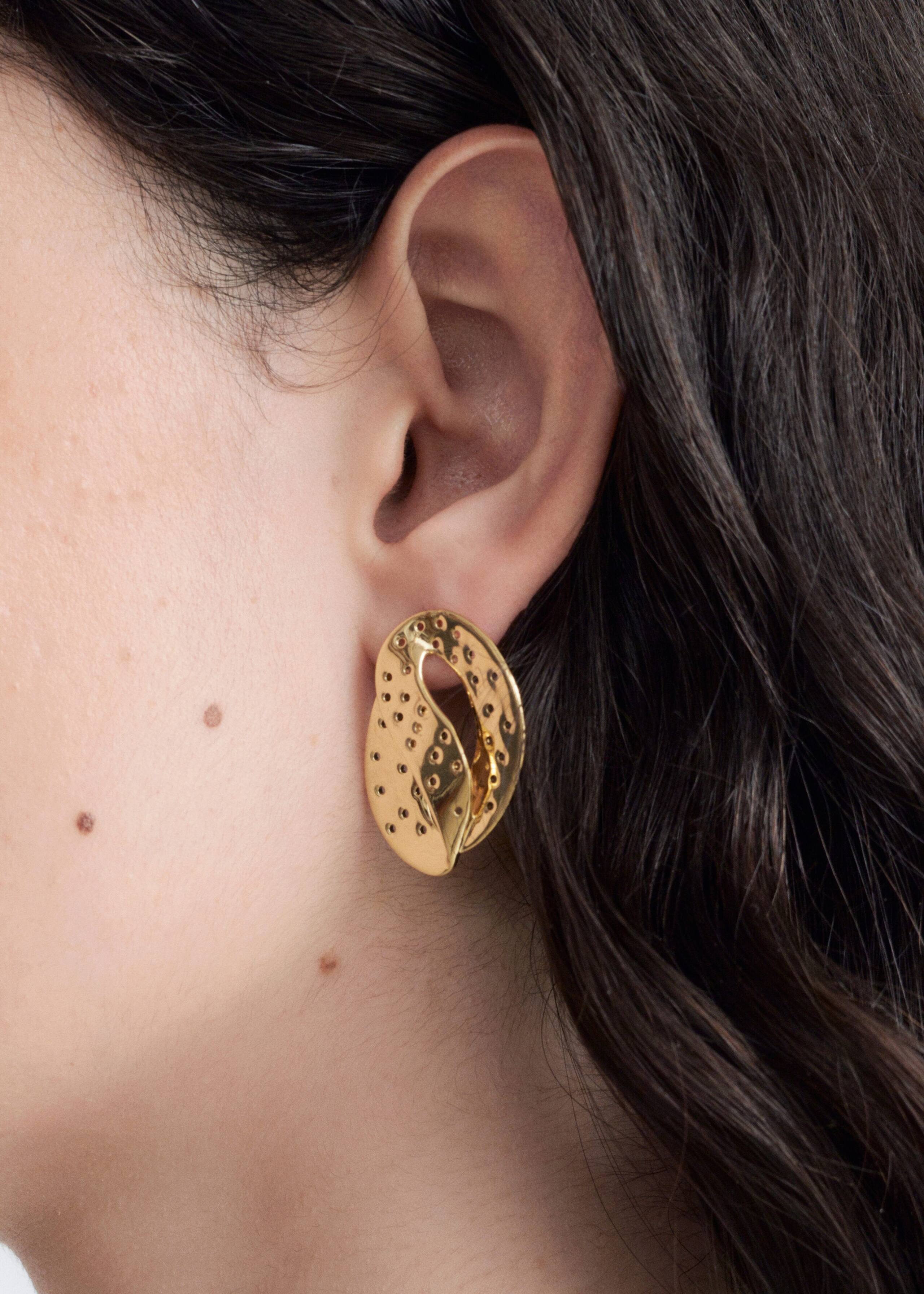 Cutout Brass Earringsf - Gold - Lookbook