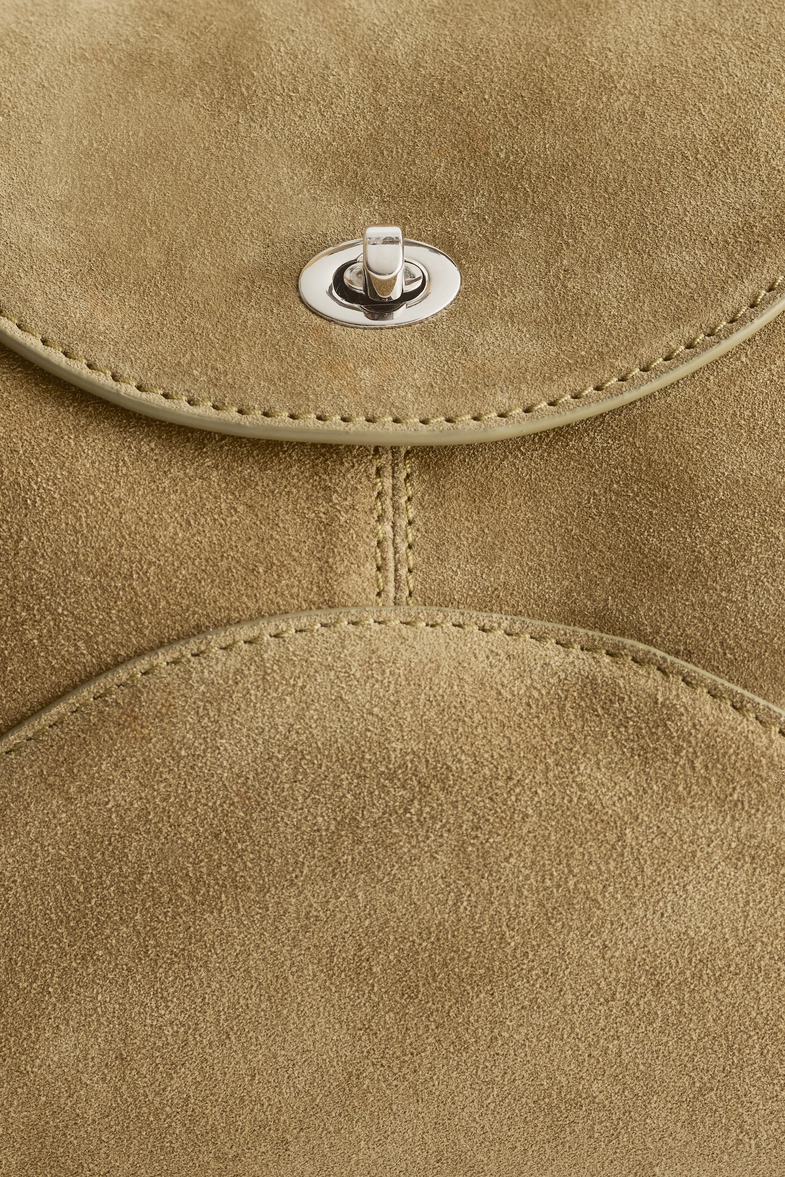 Borsa a spalla curva in pelle scamosciata - Pelle scamosciata verde kaki/Pelle marrone scuro - 5