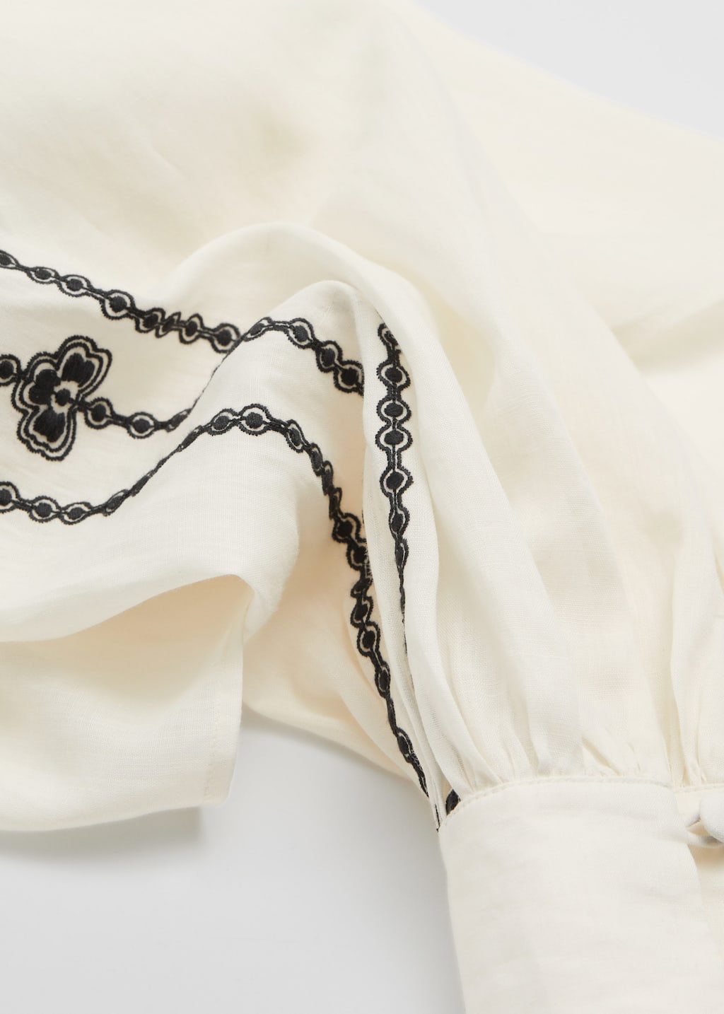 Embroidered Blouse - {{variantName}} - Descriptive Detail