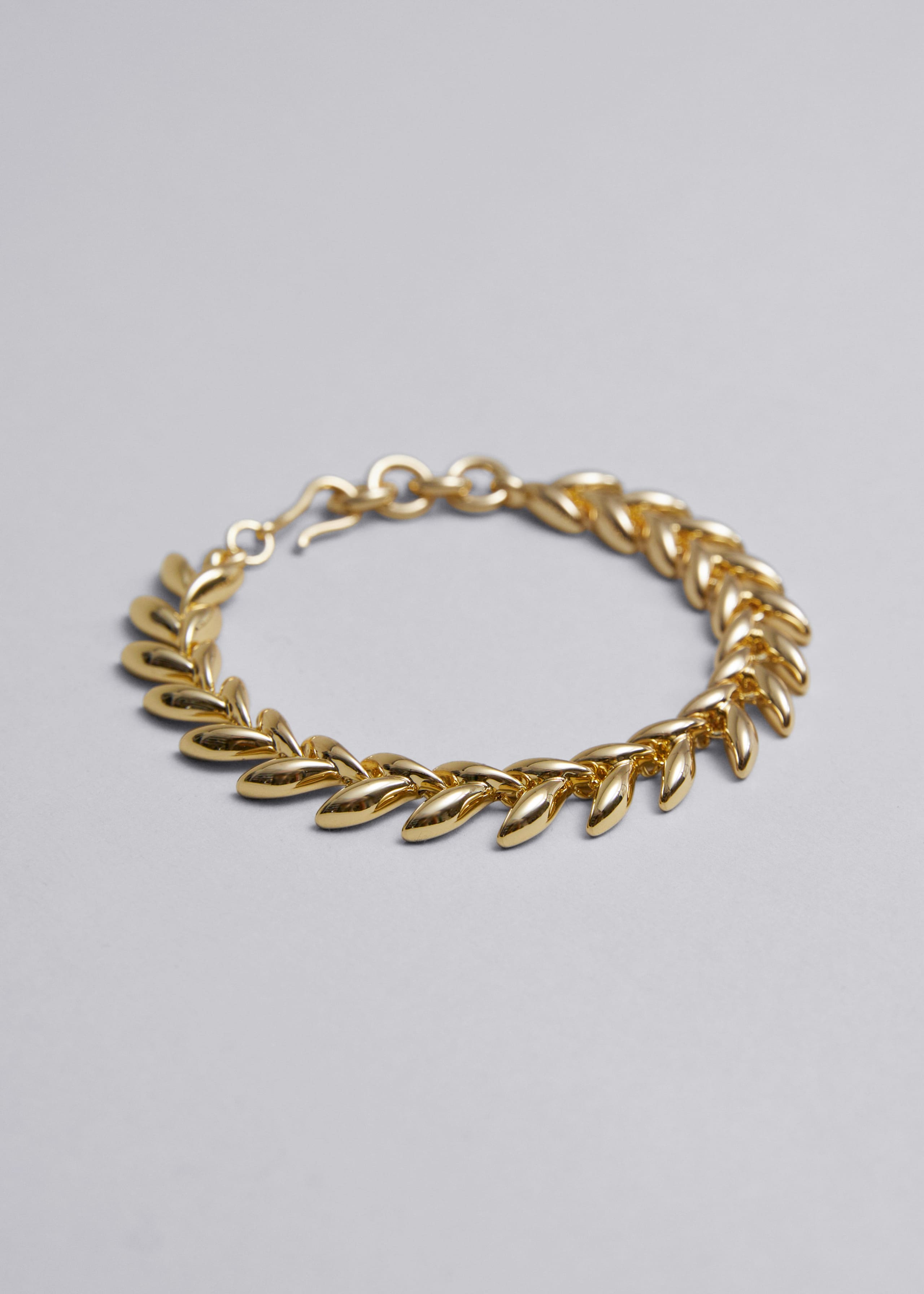 Leaf Chain Bracelet - Gold - Still Life