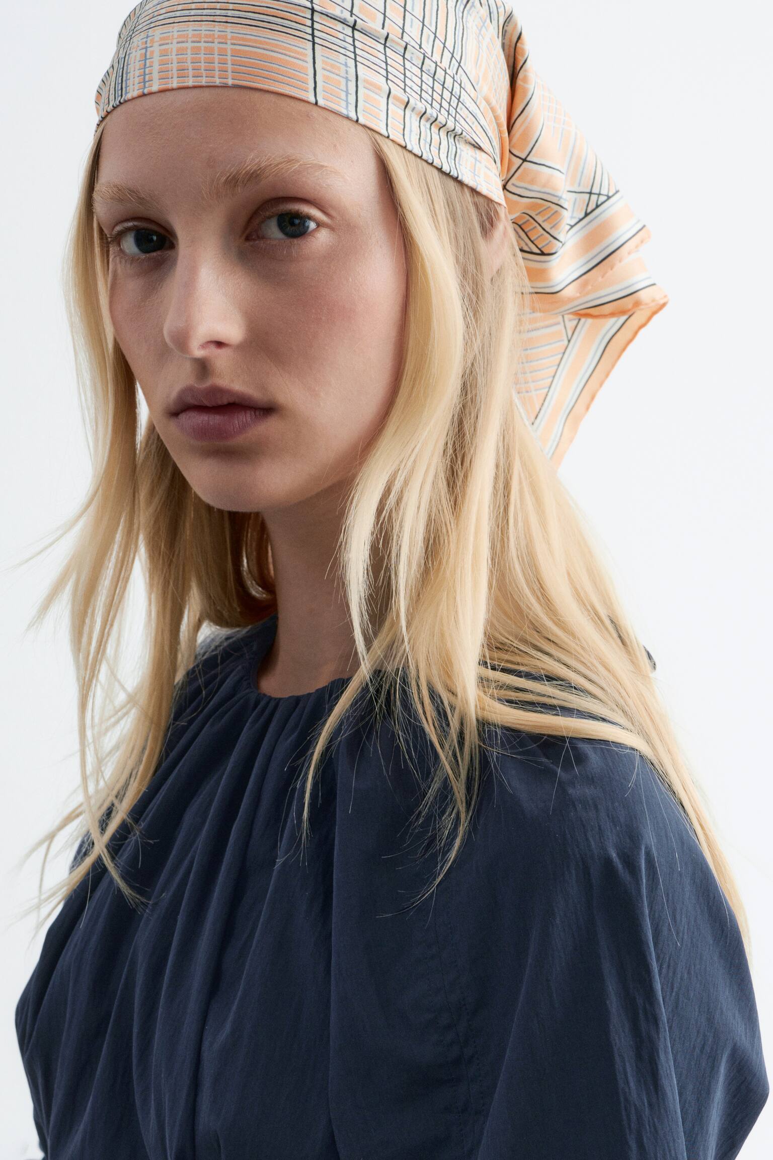 Bedrucktes Seidentuch - Apricot/Helltürkis/Gelb - 1