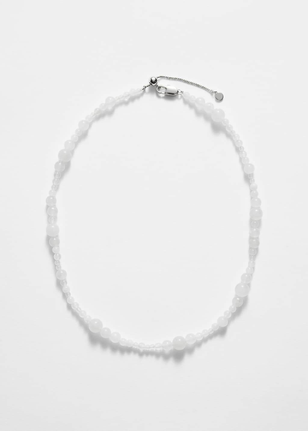 Collana con perline e pietre - Bianco - Natura morta