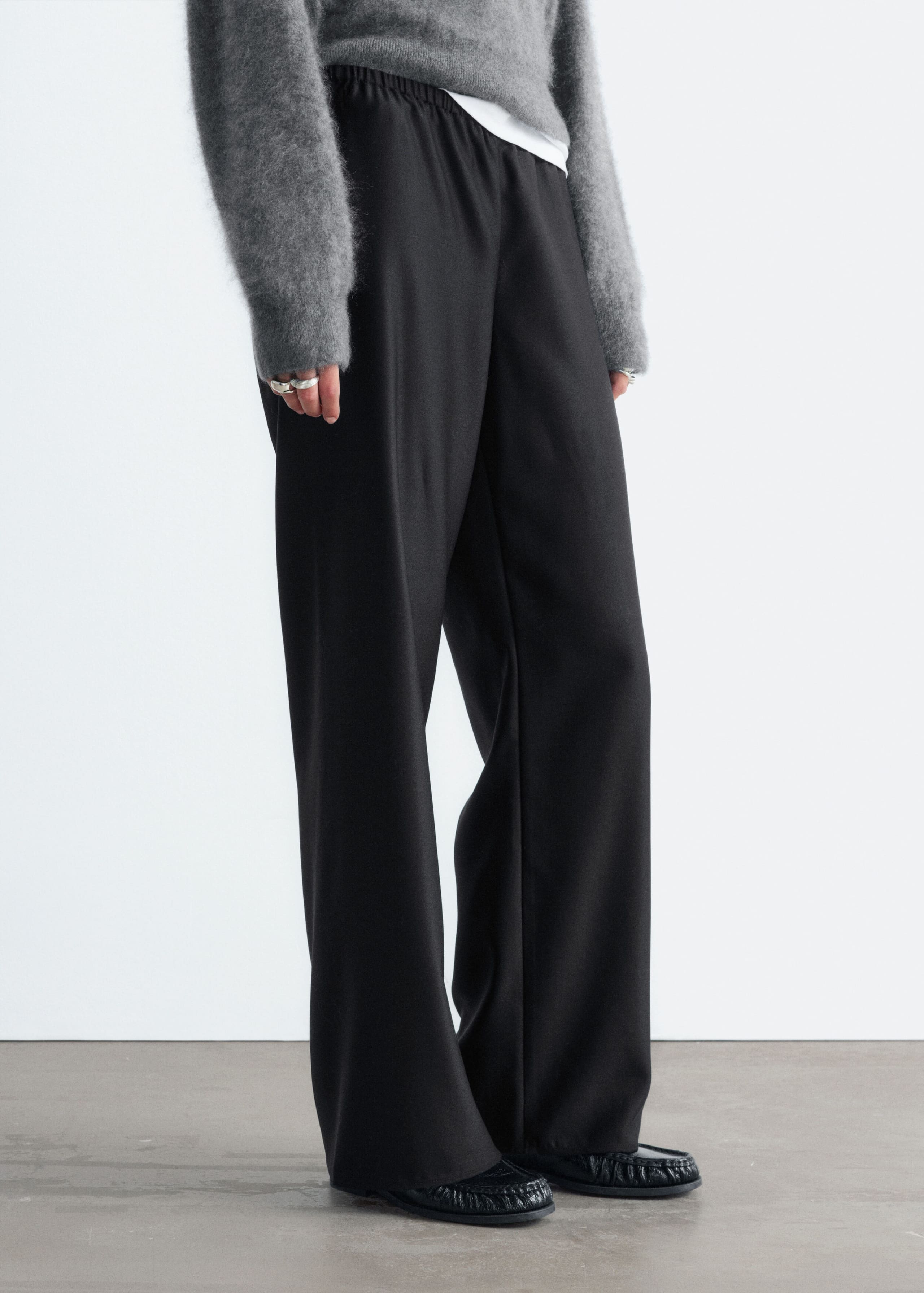 Pull-On Wool Trousers - Black - Still Life