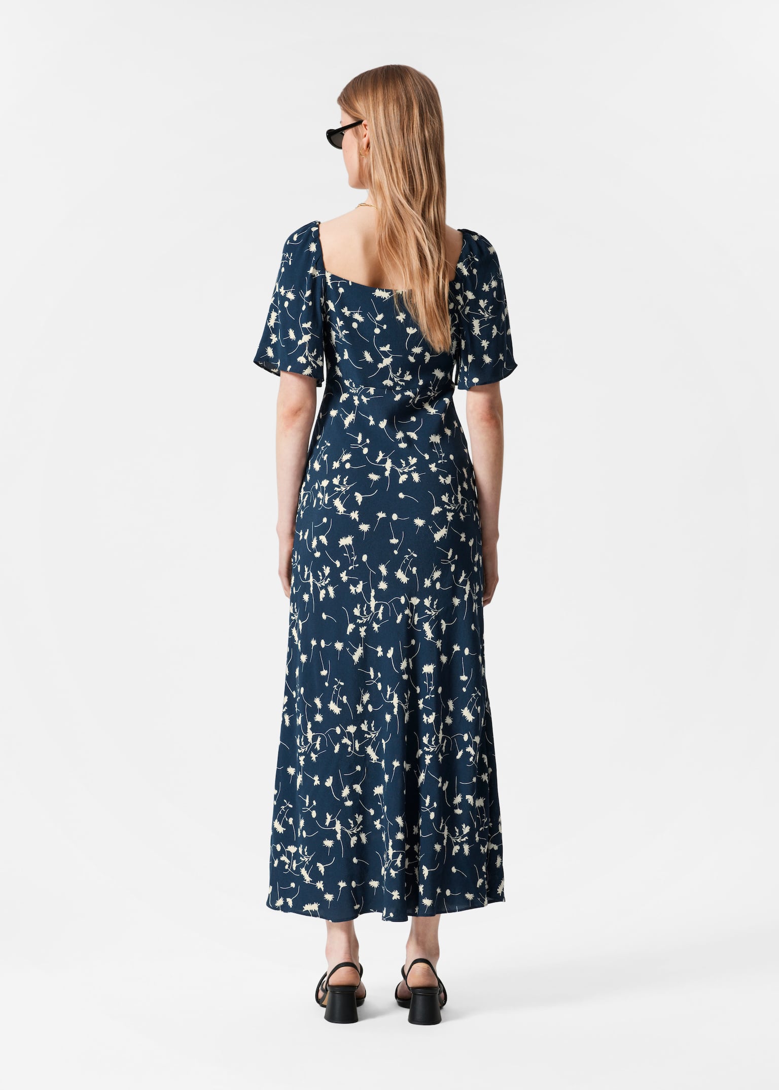 Robe midi à manches volantées - Bleu marine/Motif fleuri blanc/Bleu clair à pois/Motif floral pêche/vert - 4