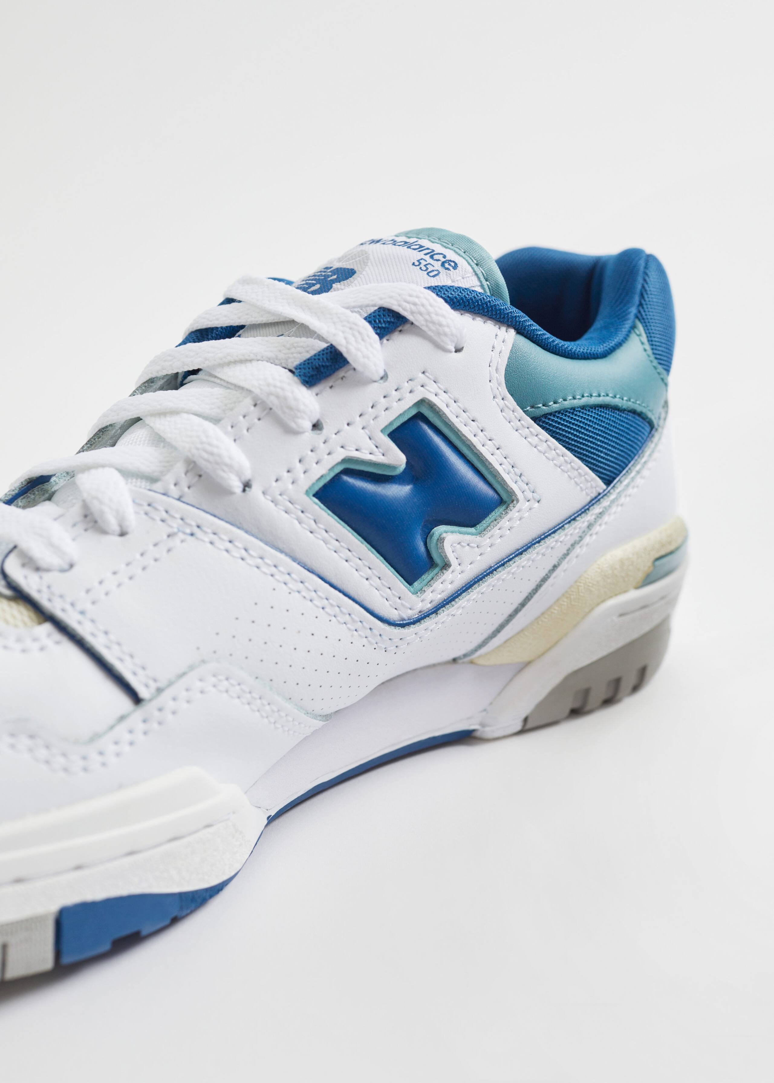 New Balance 550 Sneakers - {{variantName}} - Descriptive Detail