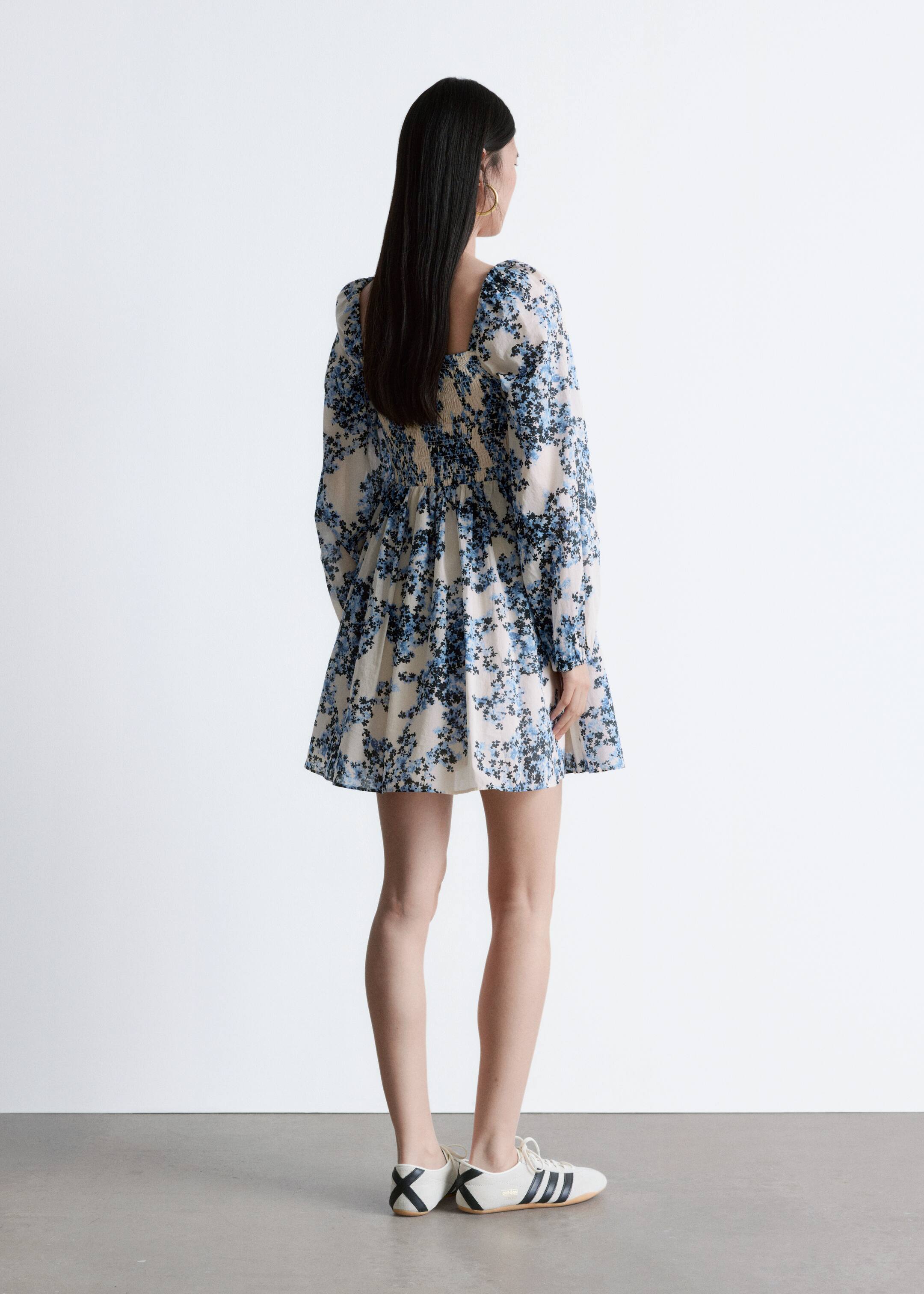 Agrandir l'image: Robe courte babydoll - Beige/Motif floral bleu - FEMME | H&M FR 9