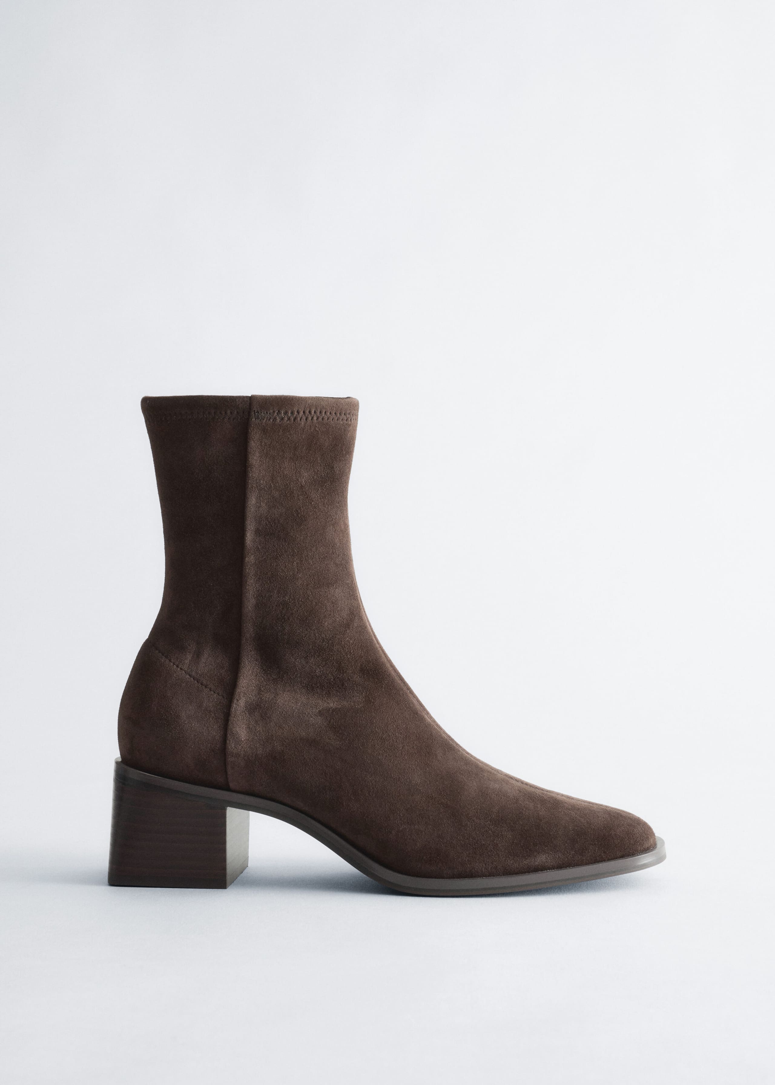 Sockboots aus Leder - Schwarz - Stillleben