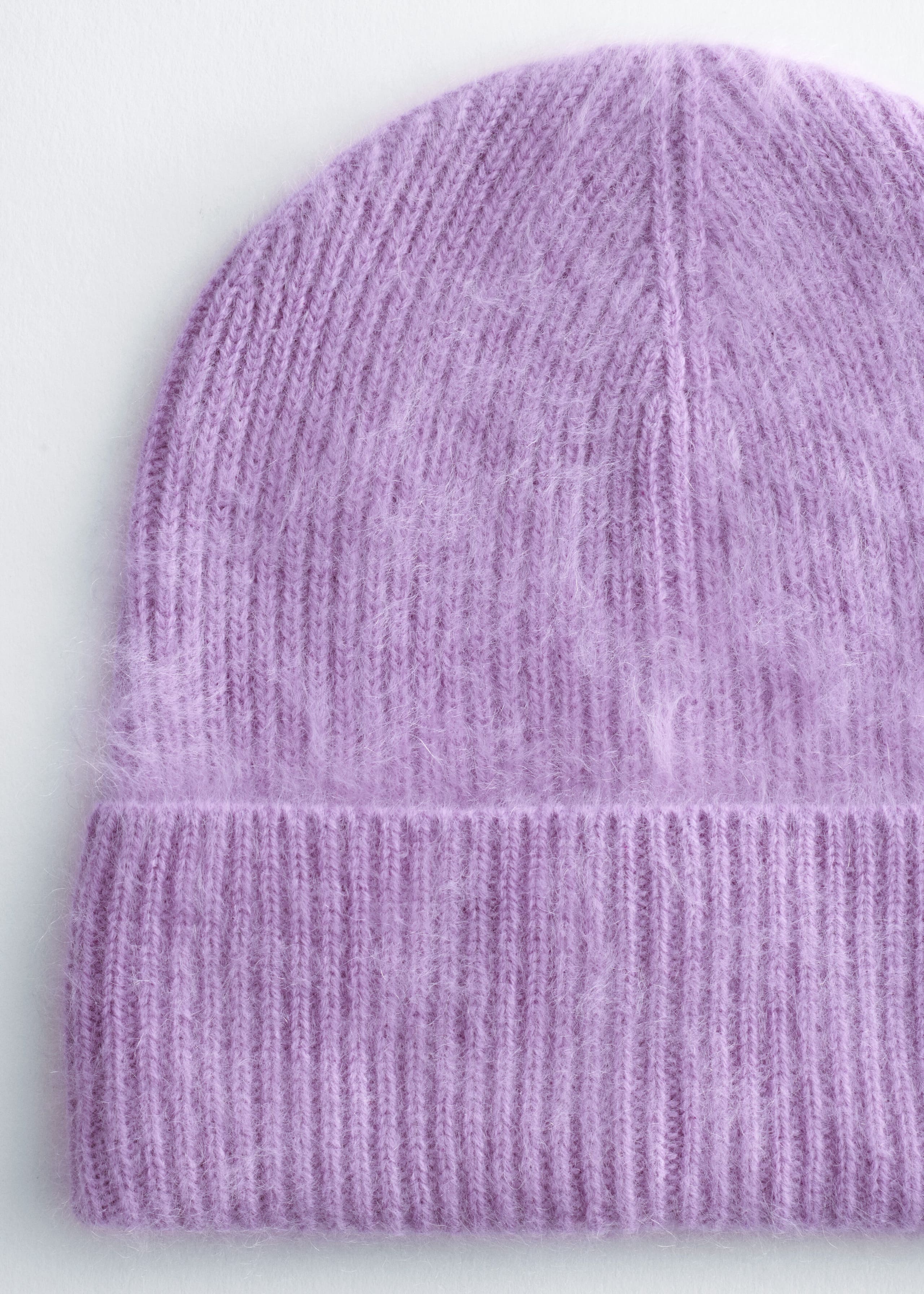 Brushed Cashmere Beanie - {{variantName}} - Descriptive Detail