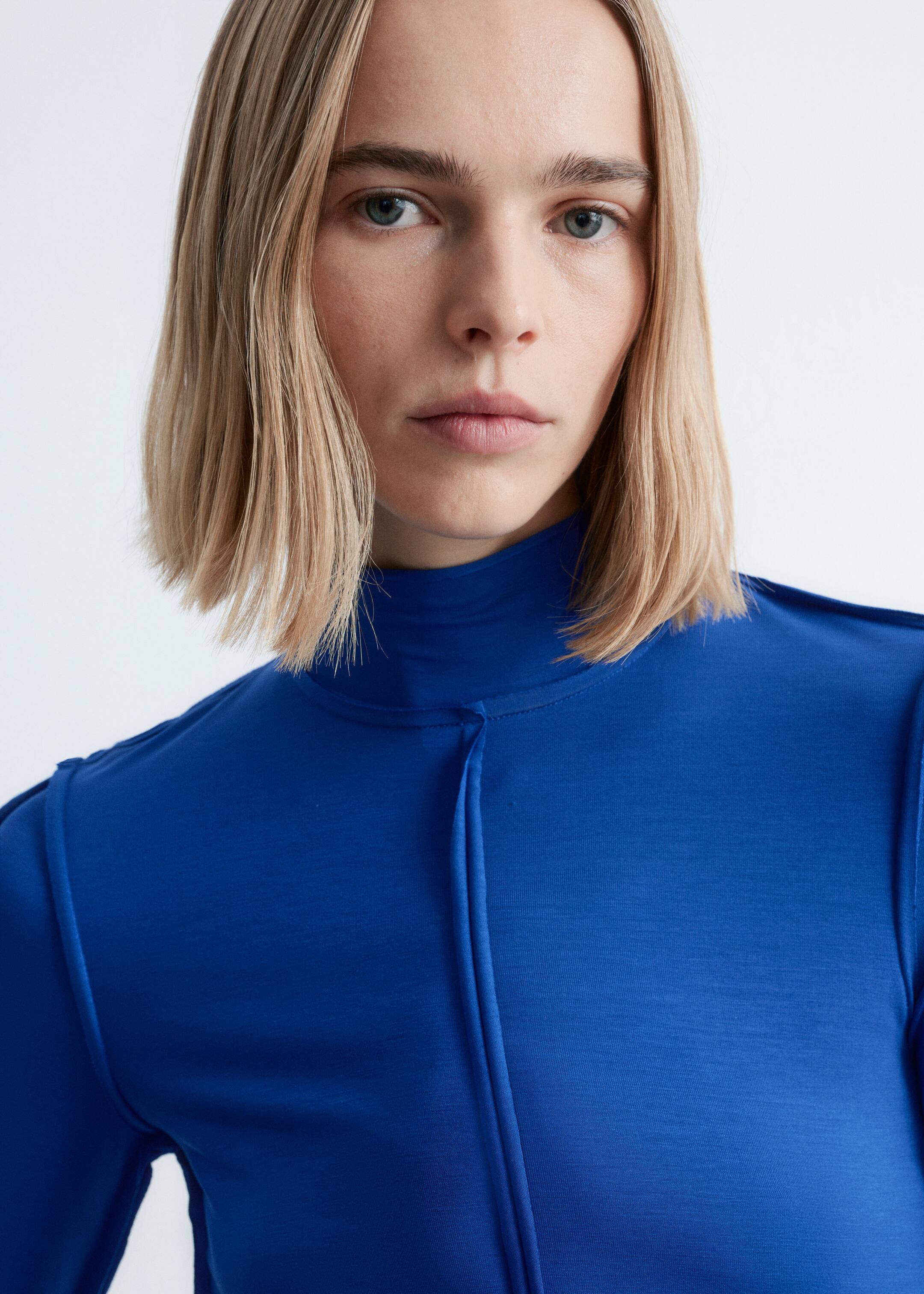 Größeres Bild anzeigen: Langärmliges Rollkragen-Oberteil - Leuchtendes Blau - Ladies | H&M AT 1