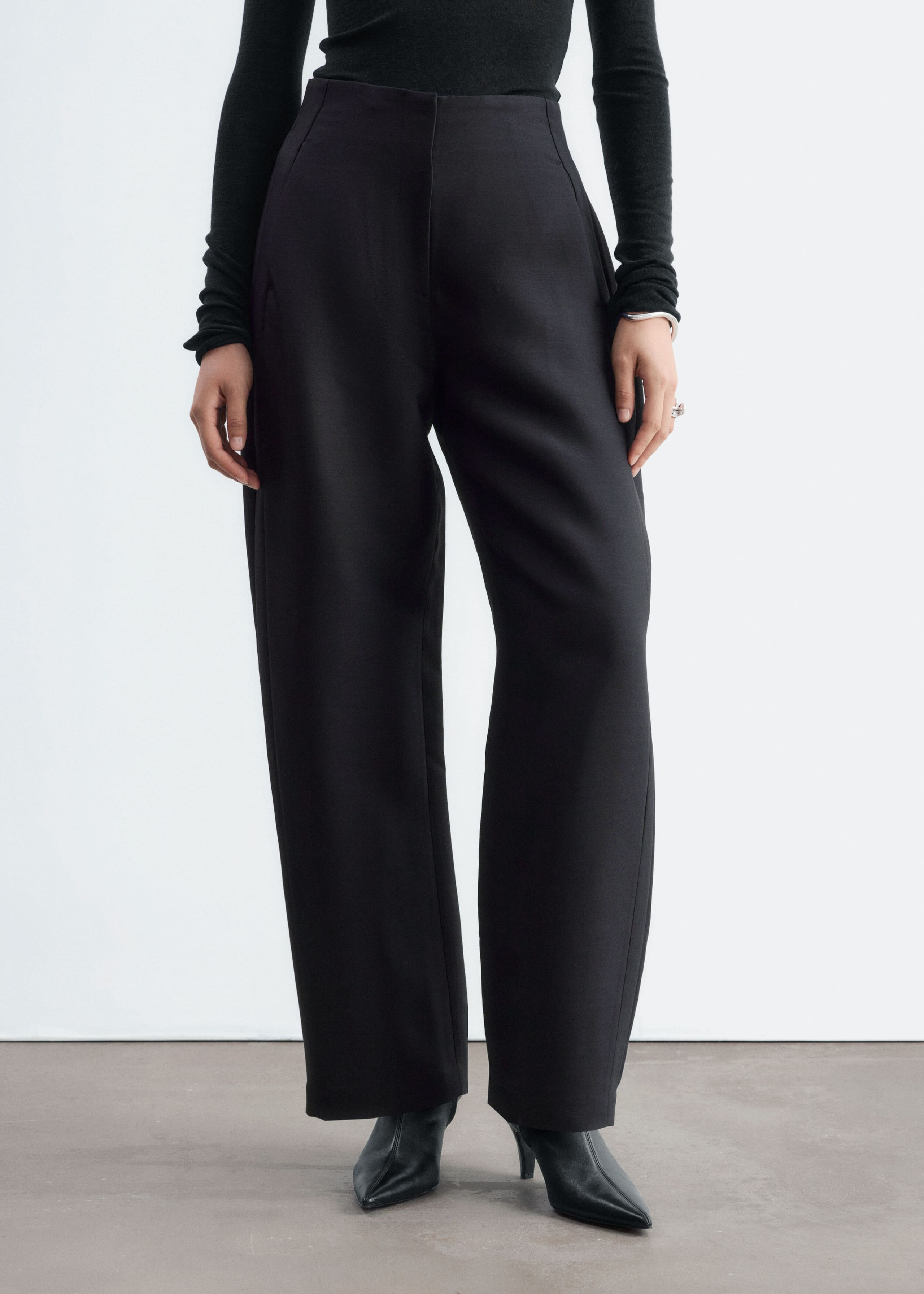 Tailored Barrel Trousers Black