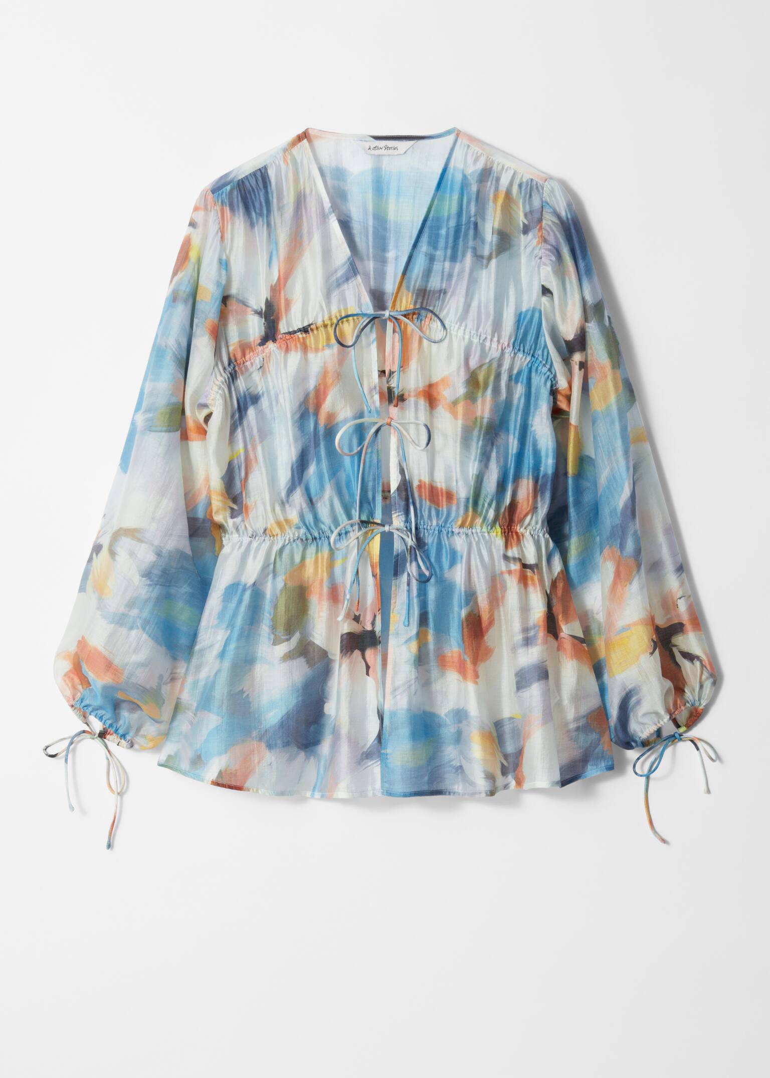 Blusa fruncida con cordón de ajuste - Patrón de pinceladas en azul - 2