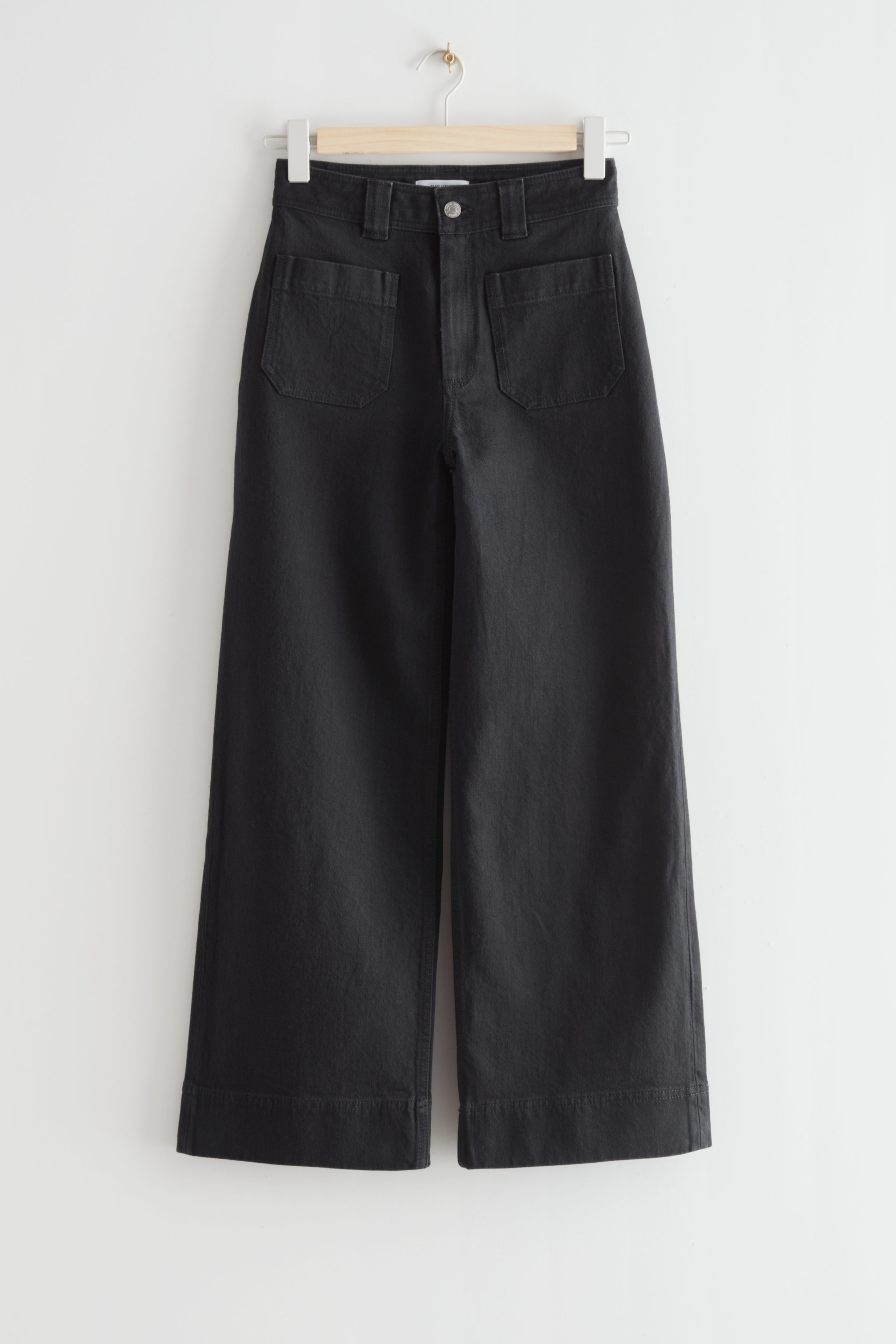 Zobacz większy obraz: Flared Patch Pocket Jeans - Black - ONA | H&M PL 1