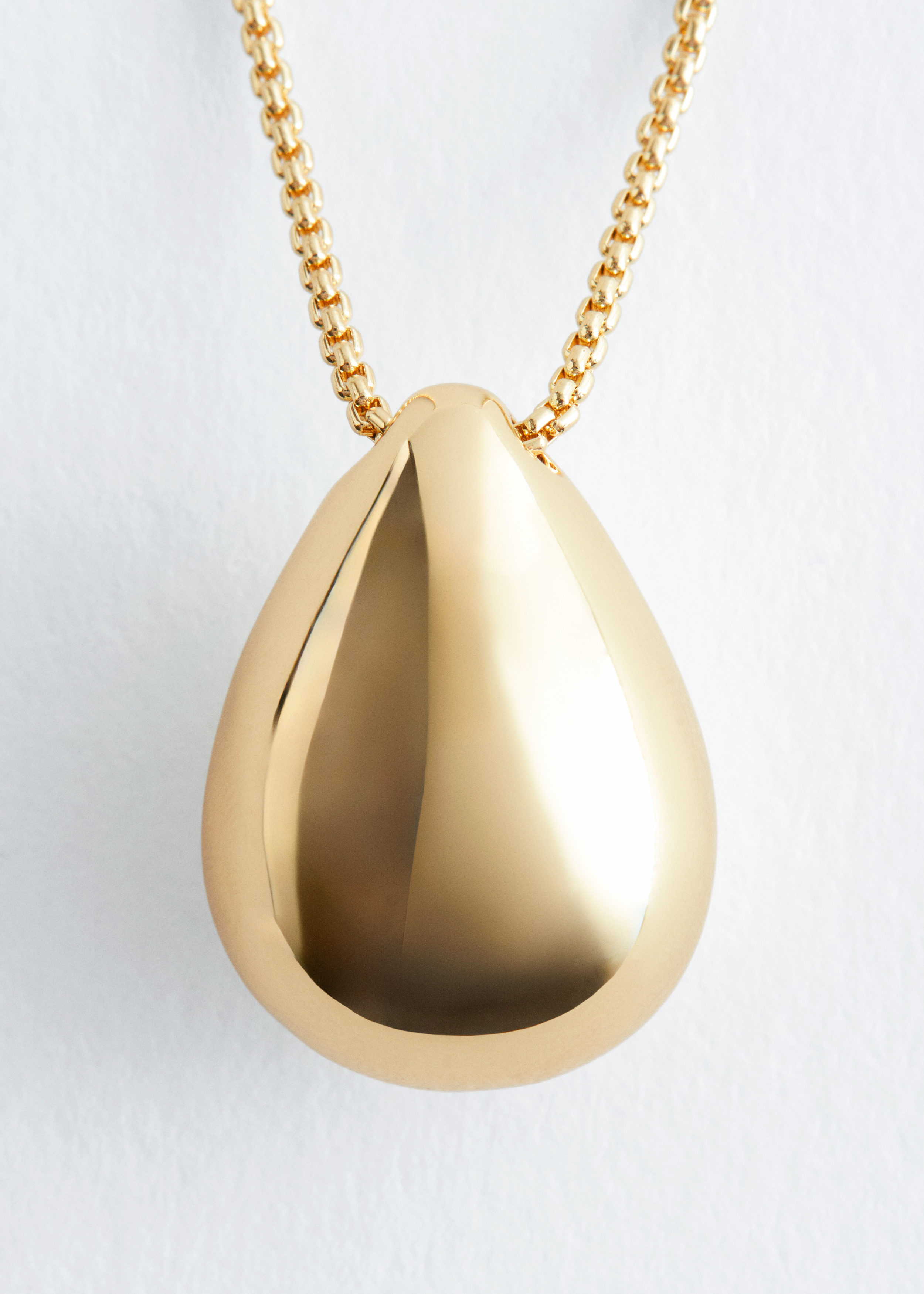 Collana lunga con ciondolo a goccia - {{variantName}} - Descrizione dettagliata
