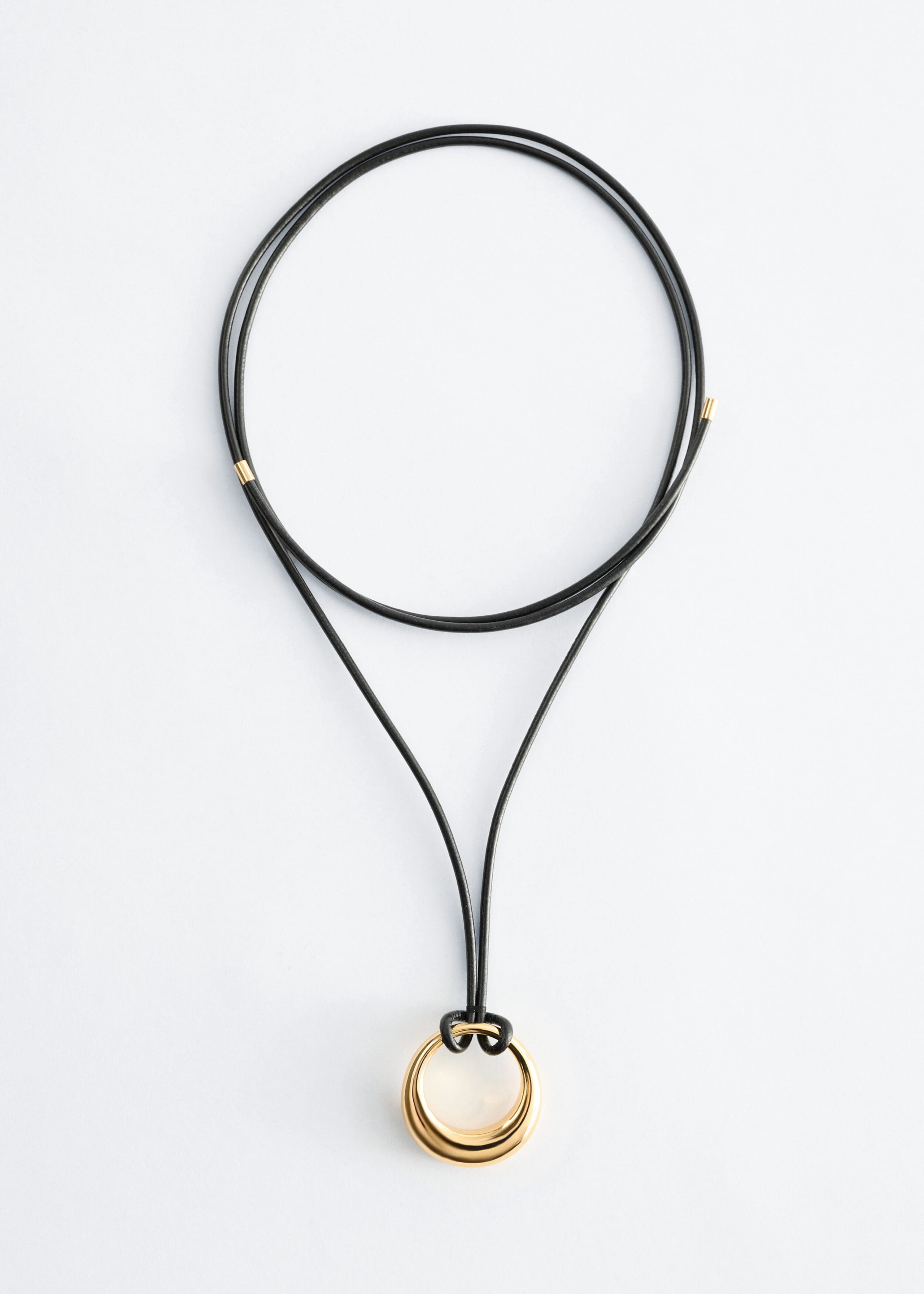 Image of Collar de piel con anillo colgante