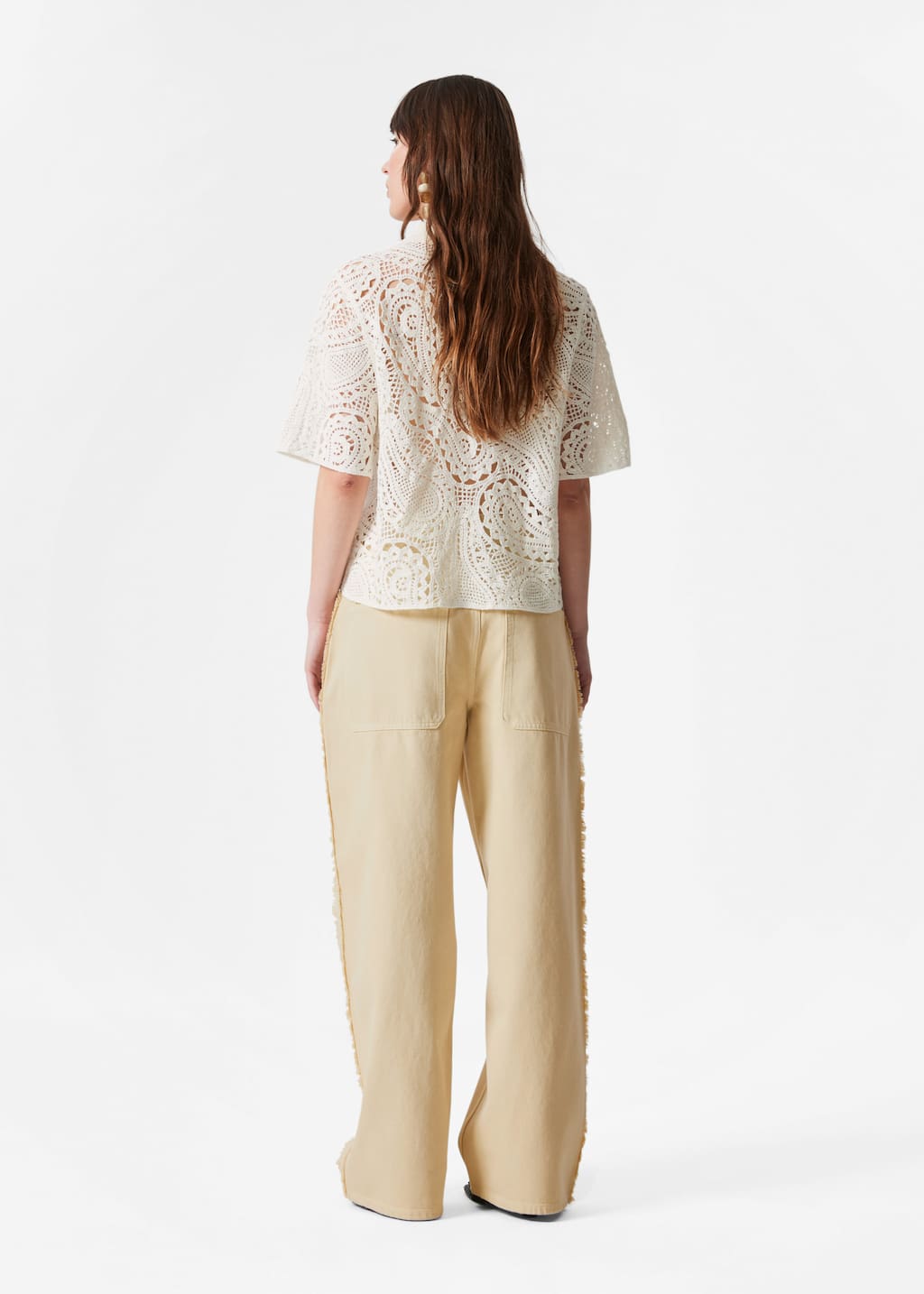 Szydełkowy top z kołnierzykiem – Czarny – Lookbook