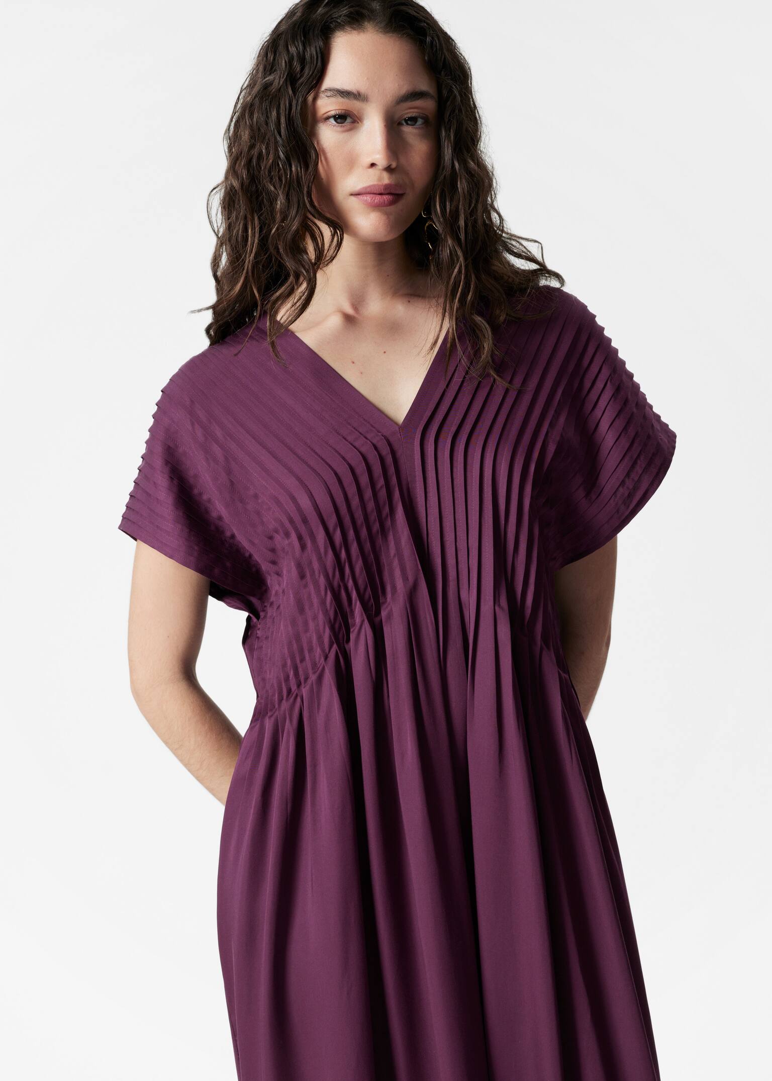 Vestido midi plisado con mangas dolman - Violeta oscuro/Negro - 5