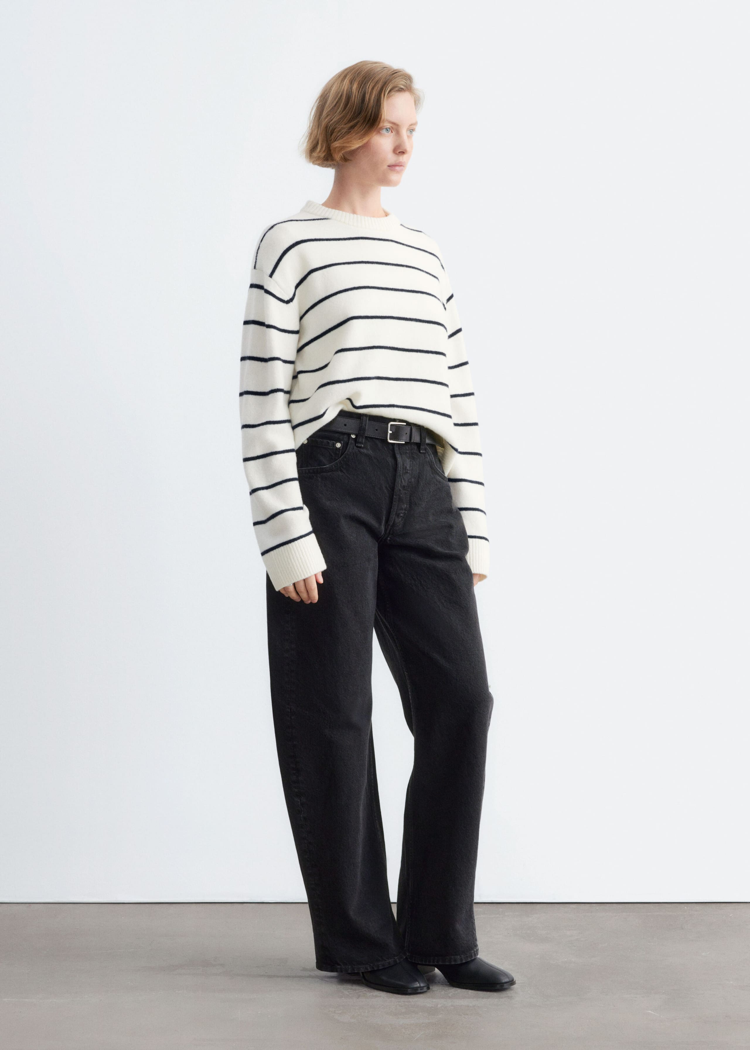 Pull en maille - Rayures blanches et noires - Lookbook