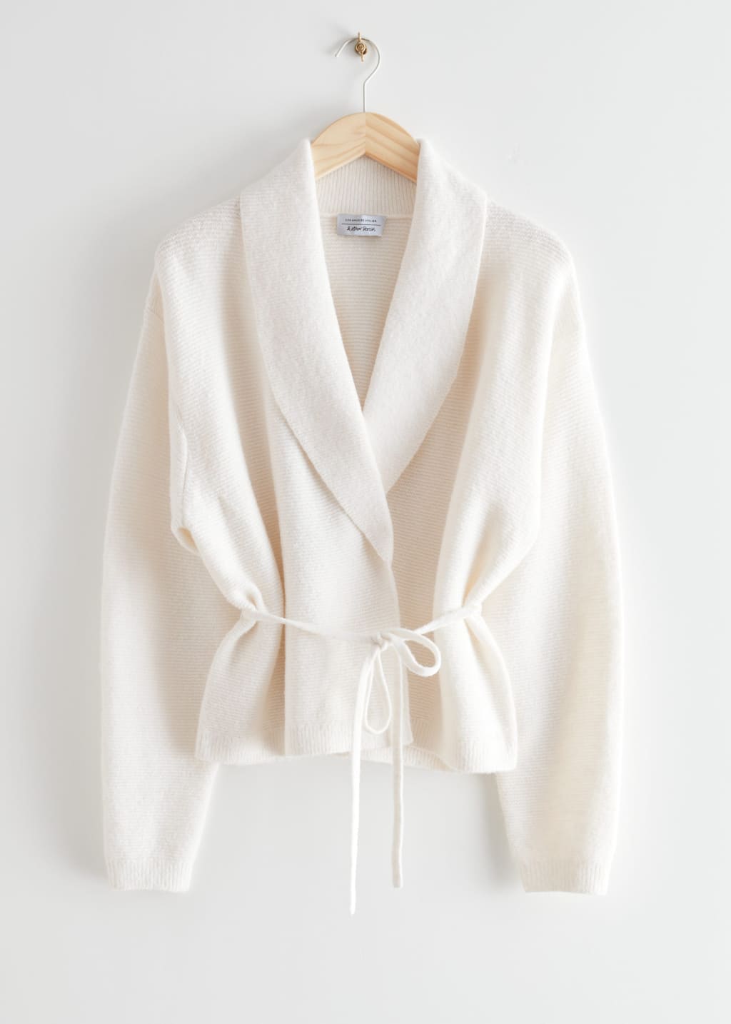 TieWaist Knit Cardigan – Vit – stilleben