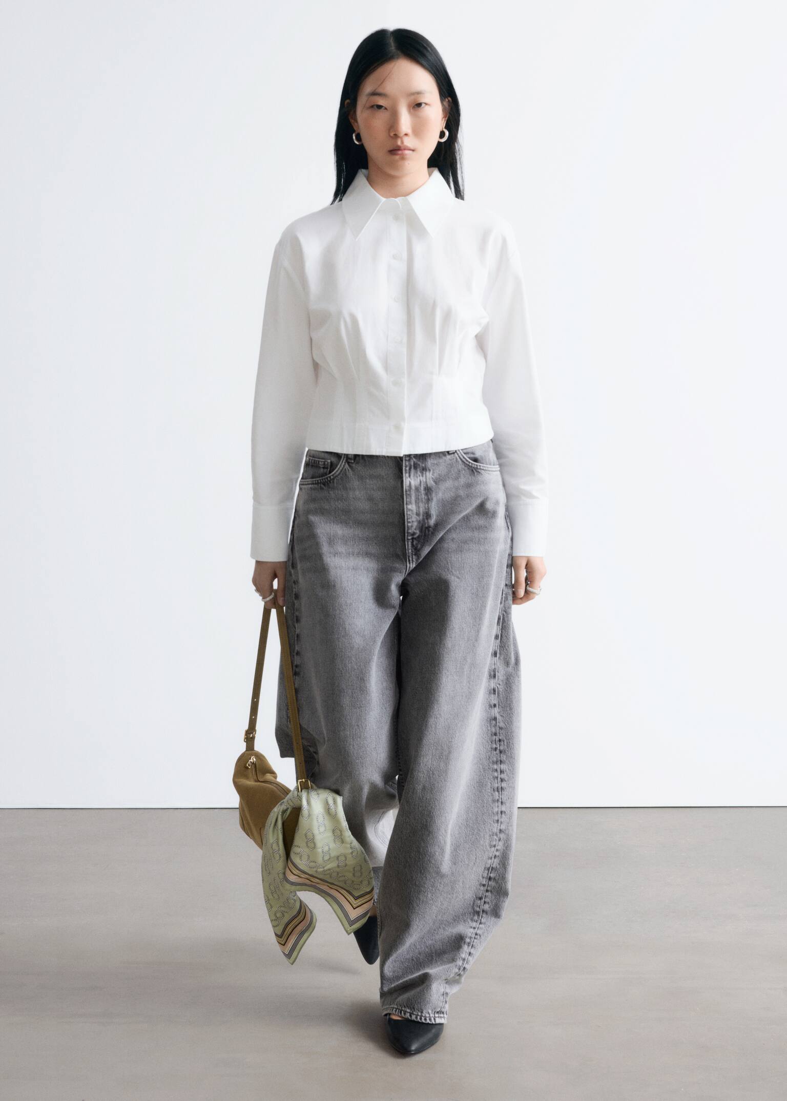 Skjorta med intagen midja - Vit/Beige - 5