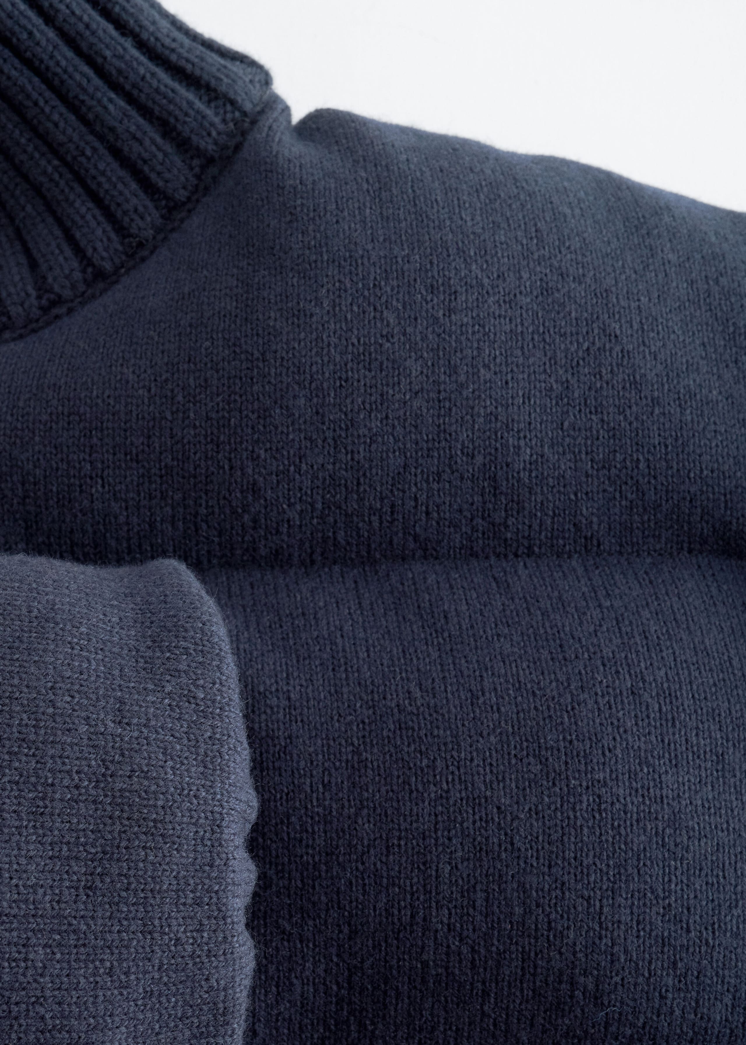 Knitted Puffer Jacket - {{variantName}} - Descriptive Detail