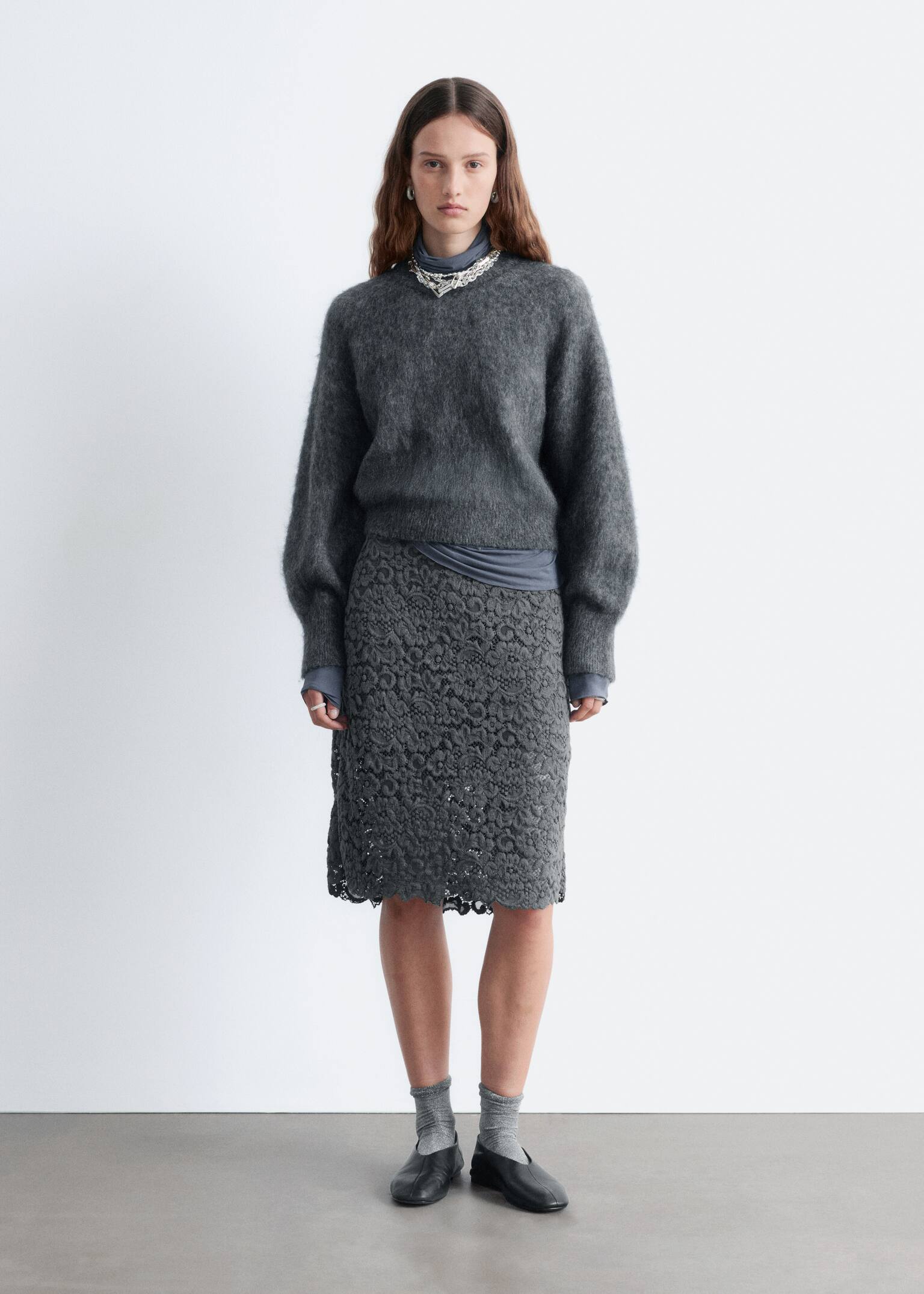 Trøje i mohairblend med ballonærmer - Meleret mørkegrå/Lys beige - 4