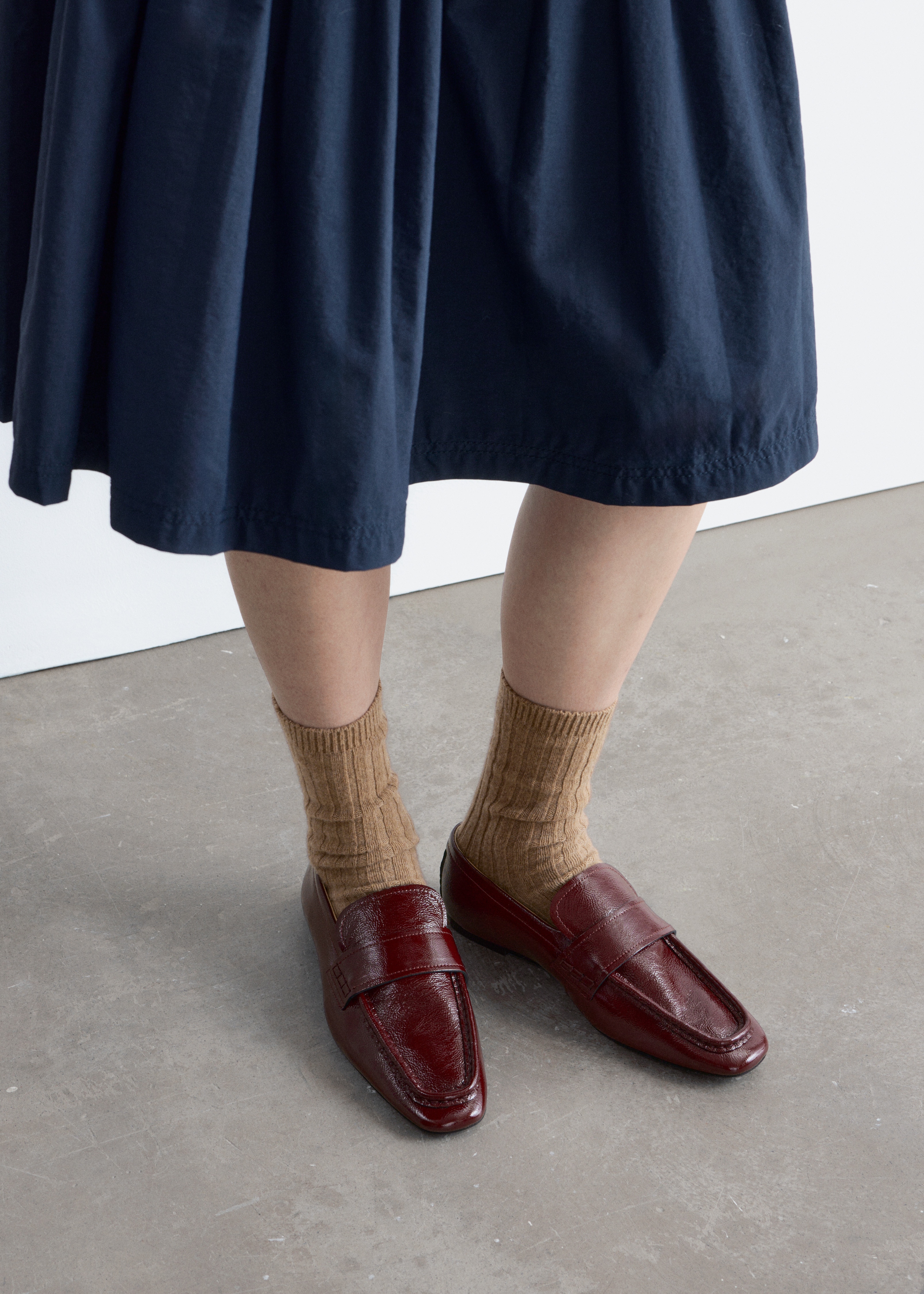 Kožené mokasíny s hranatou špičkou - Tmavě červená/Černá