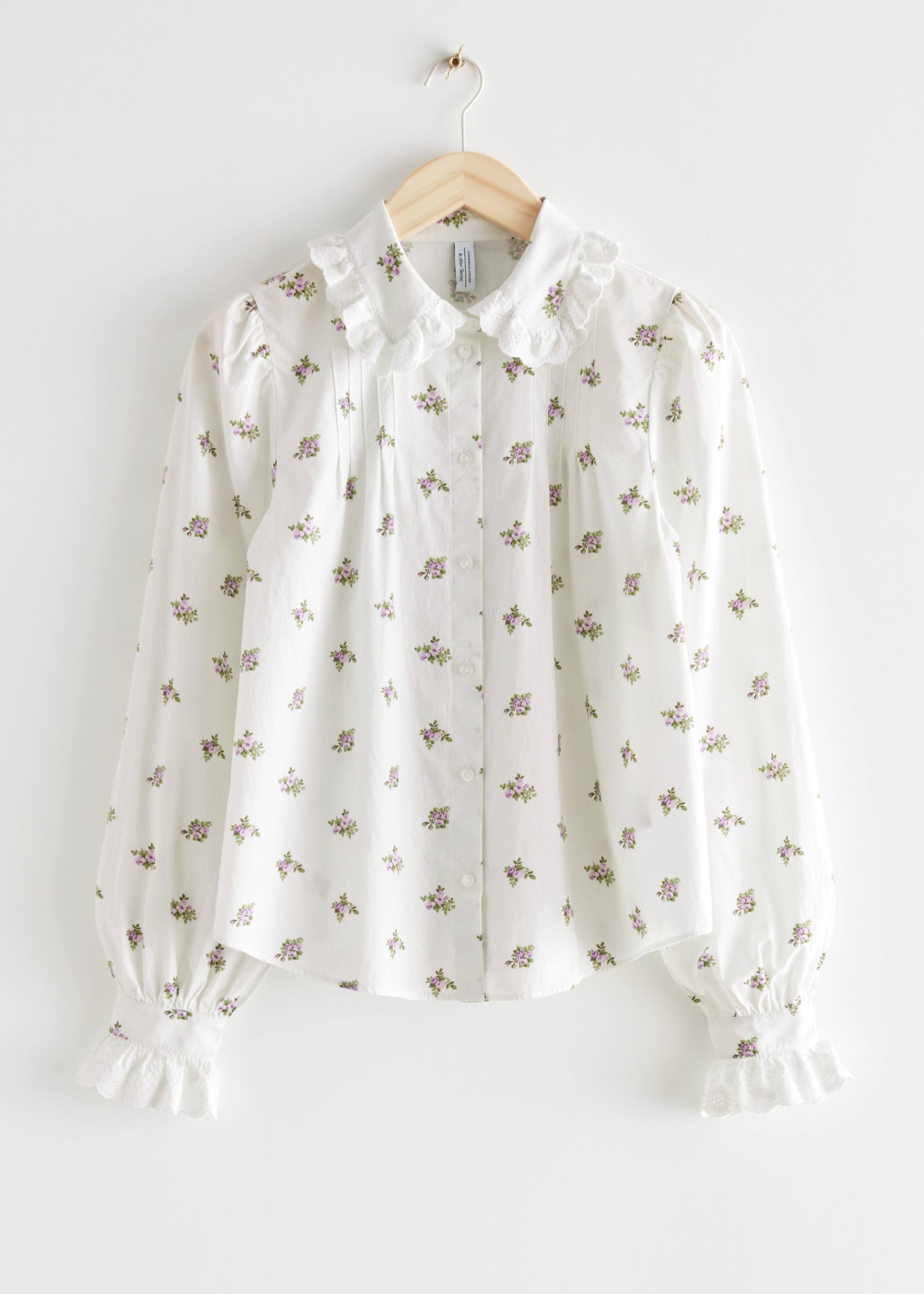 Embroidered Scallop Blouse - White Florals - Natura morta