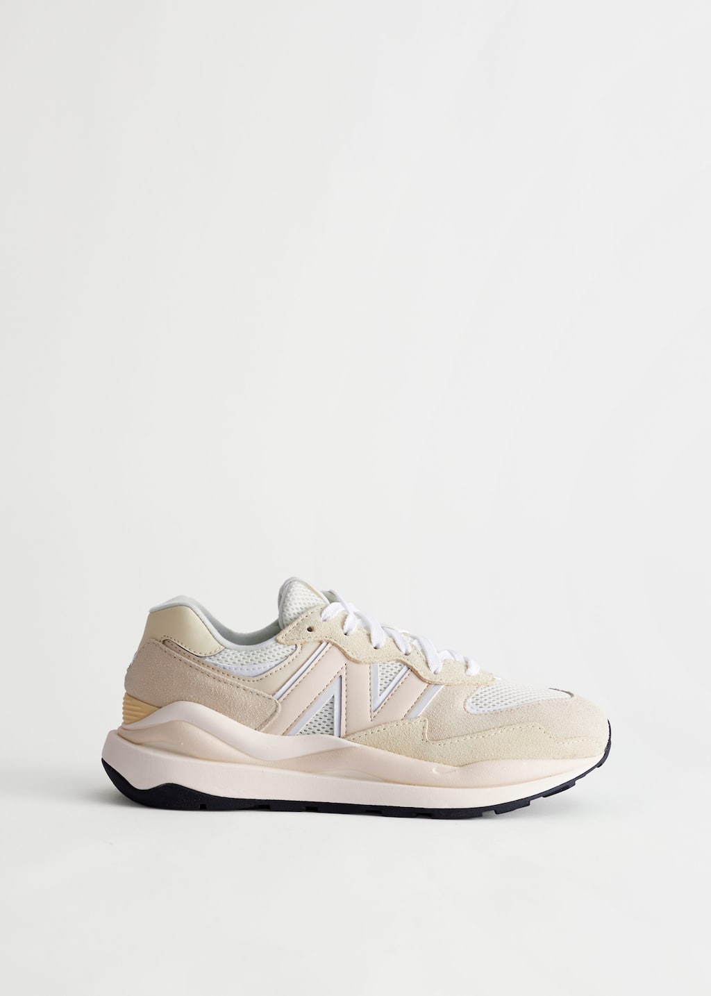 New Balance 5740 Womens Sneakers - Beige - Bodegón