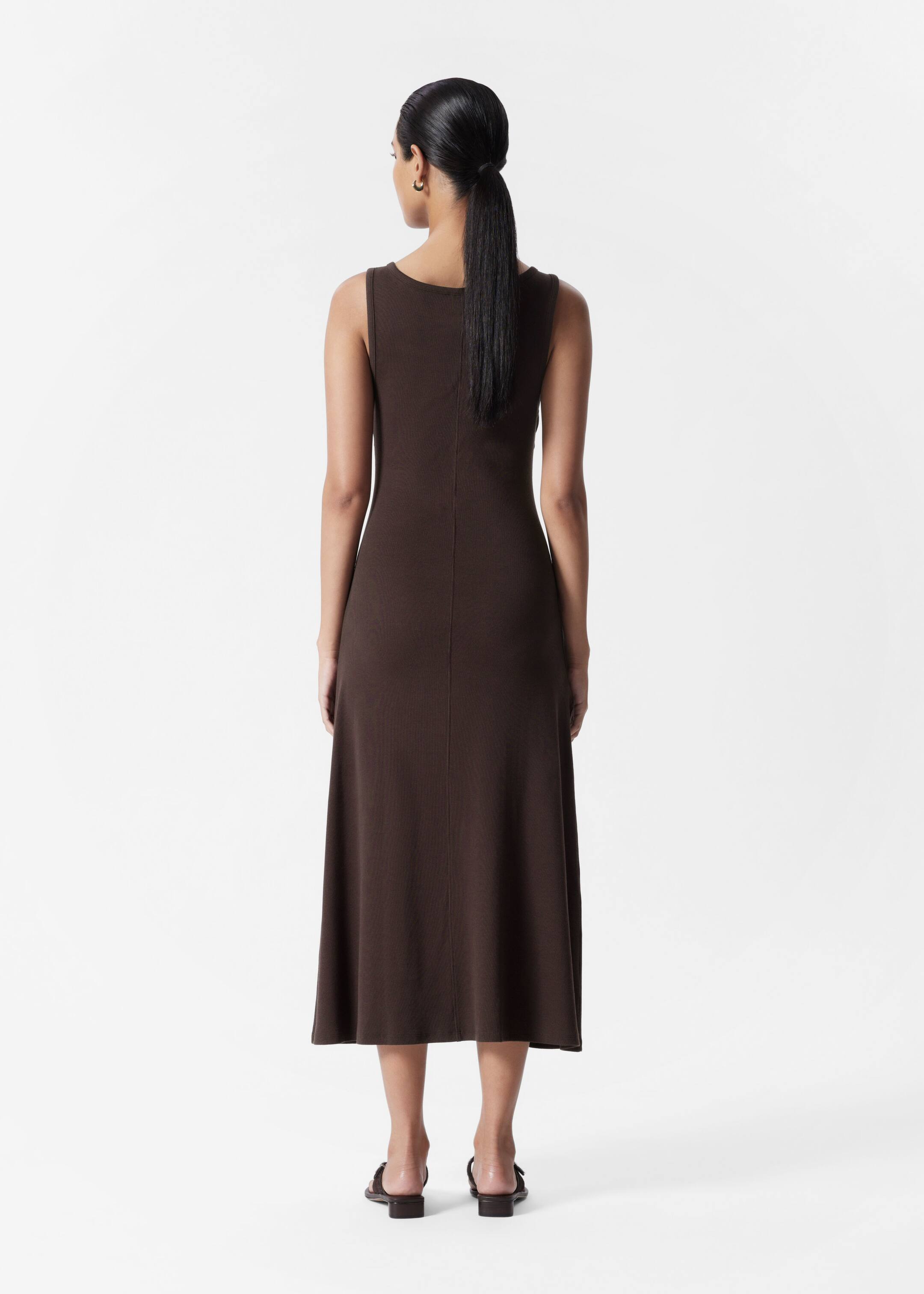 Zobrazit větší obrázek: Midi šaty s přezkou - Brown - ŽENY | H&M CZ 4