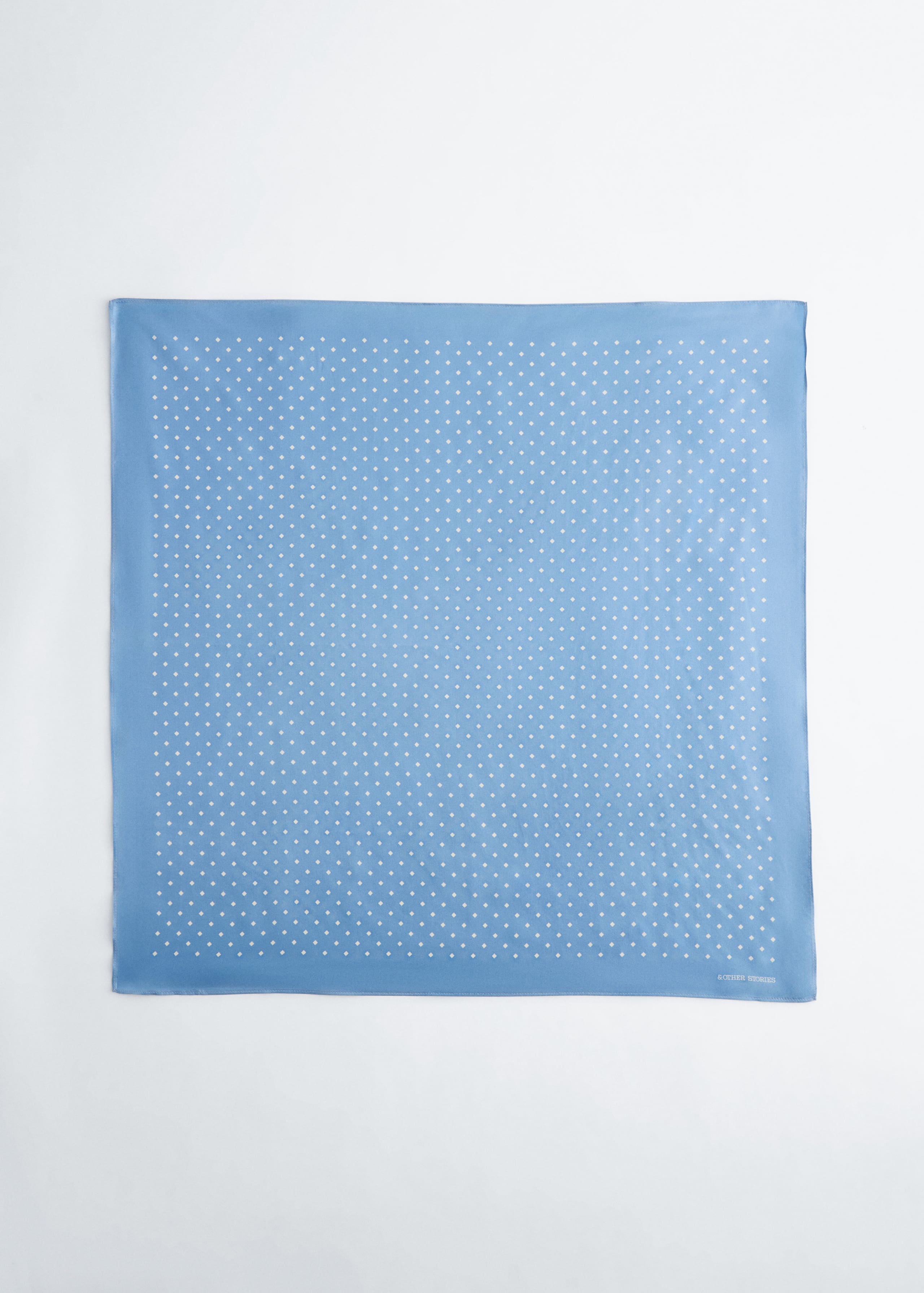 Image of Foulard en soie à imprimé diamant