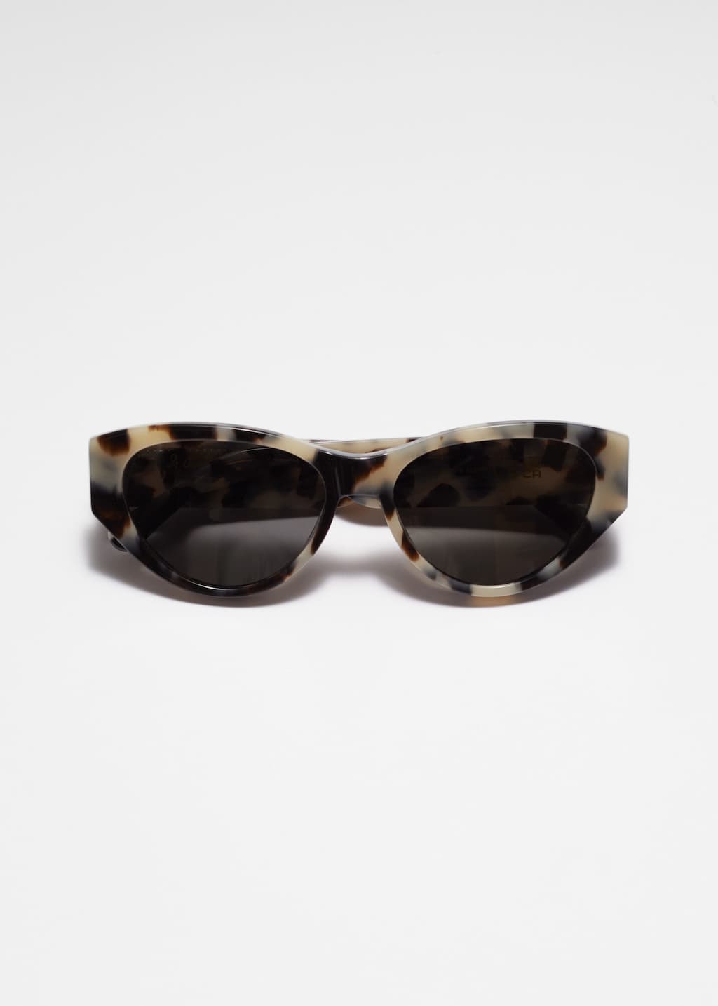 Polarized Cat-Eye Sunglasses - Tortoise - Still Life