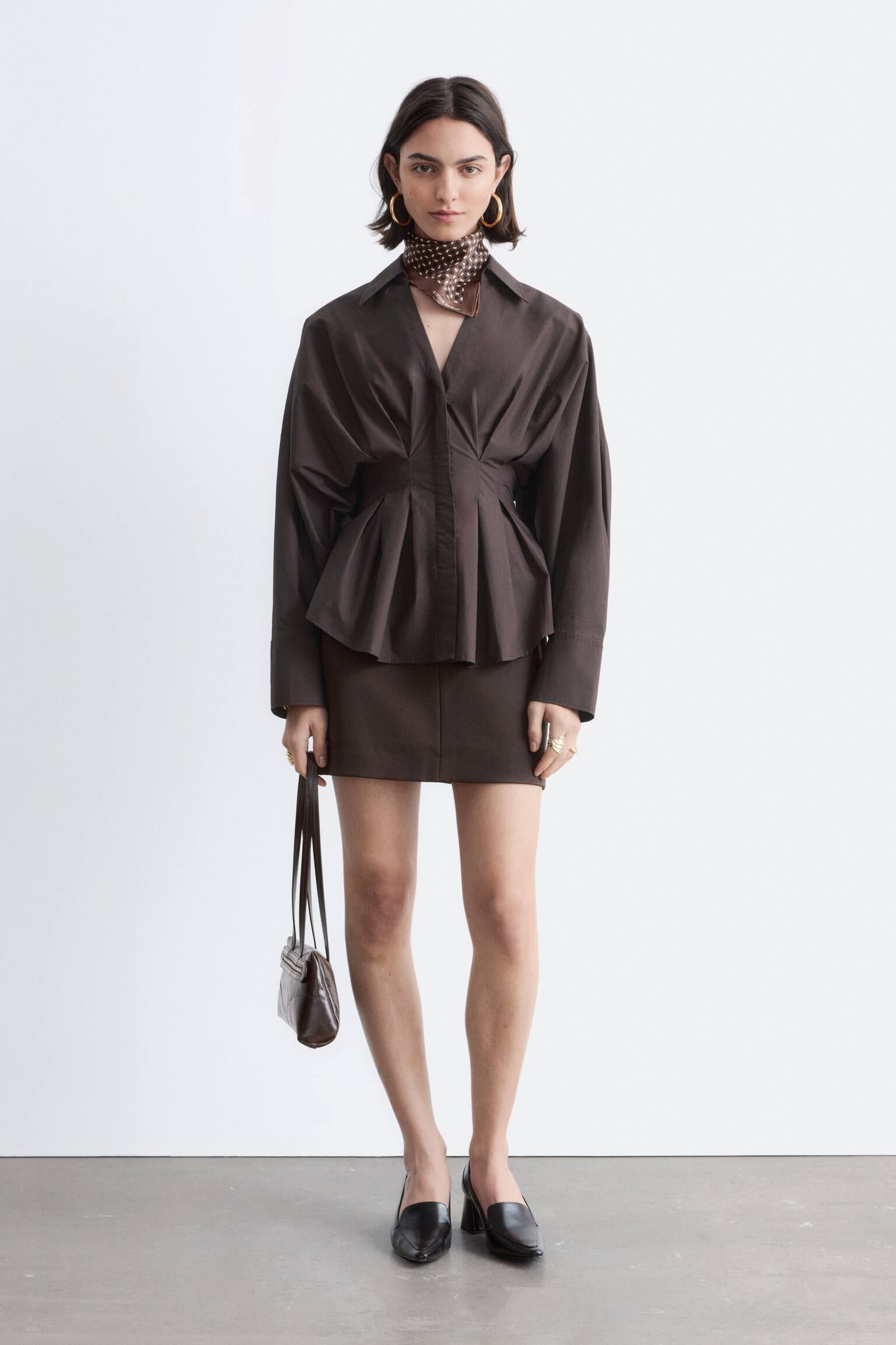 Fitted-Waist Cotton Shirt - חום כהה - 8