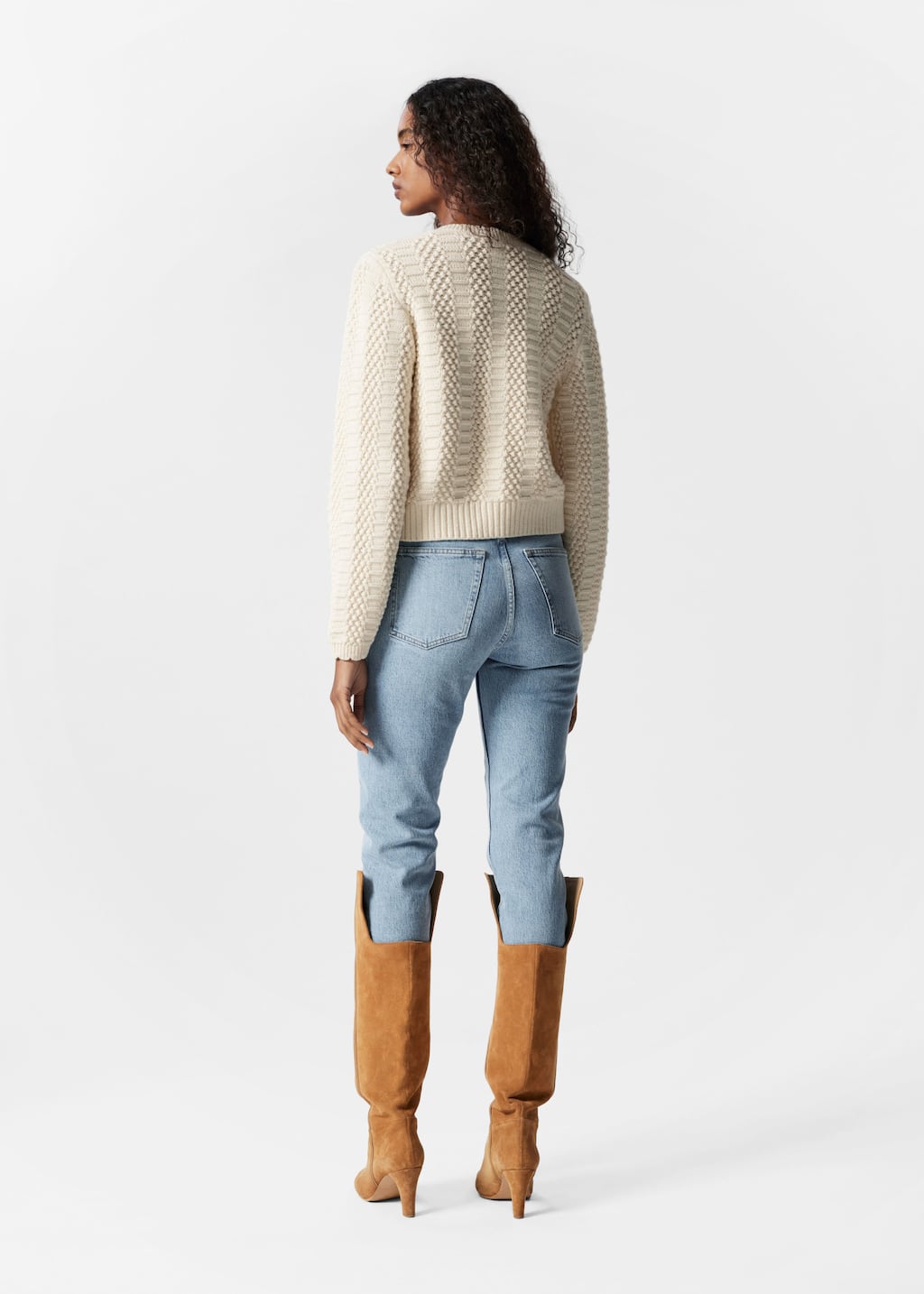Texturstickad cardigan – Crèmevit – lookbook