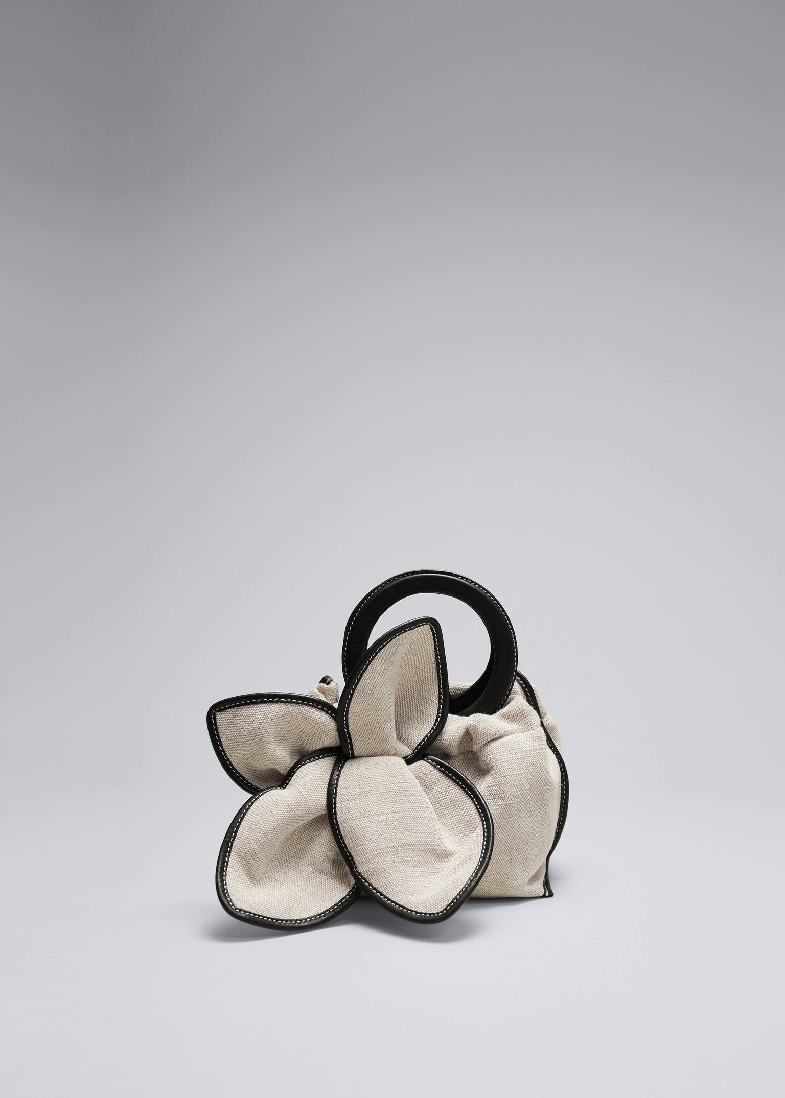 Kleine Canvastasche mit Blumenapplikation - Beige