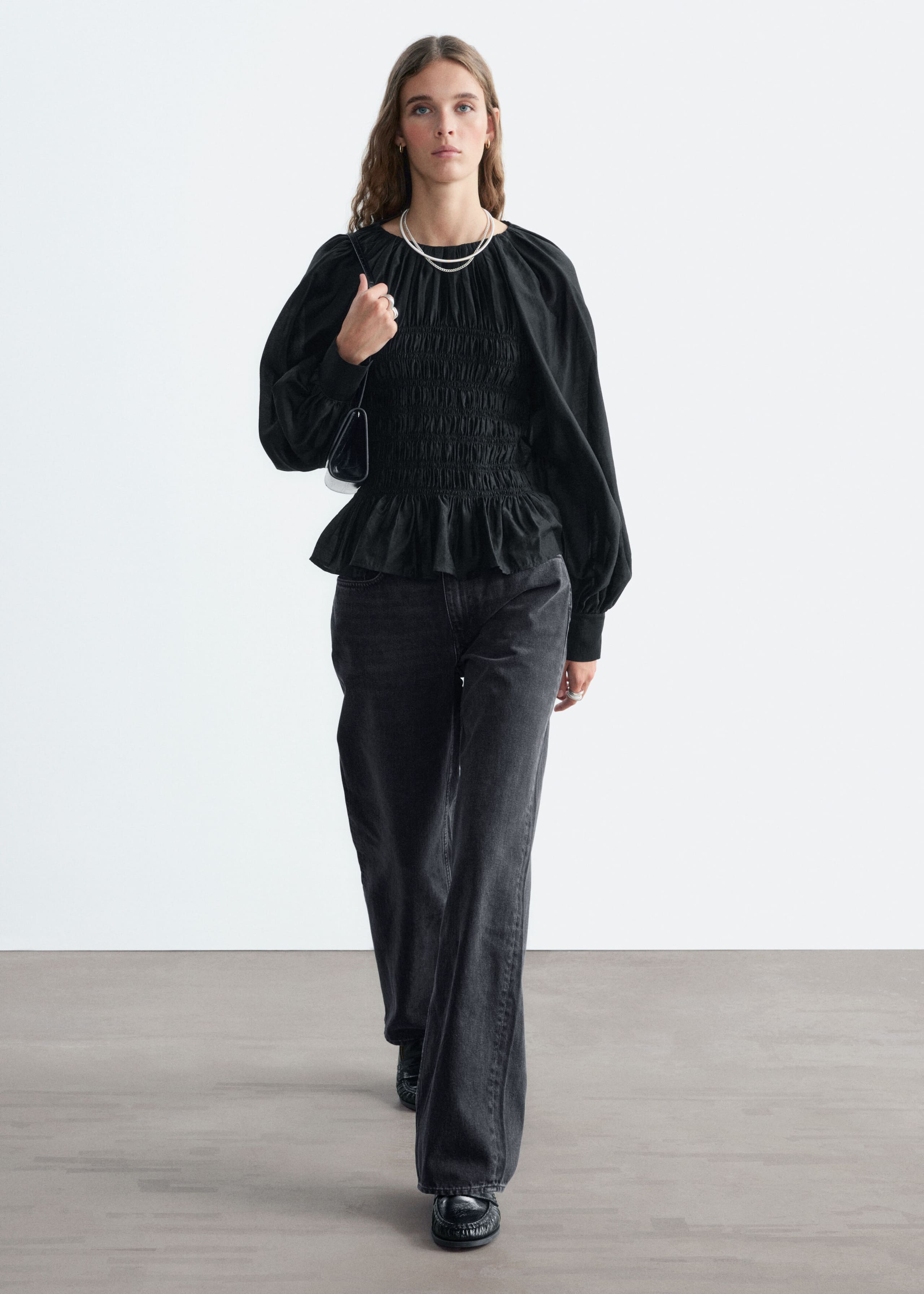 Smock Blouse - Black - Lookbook