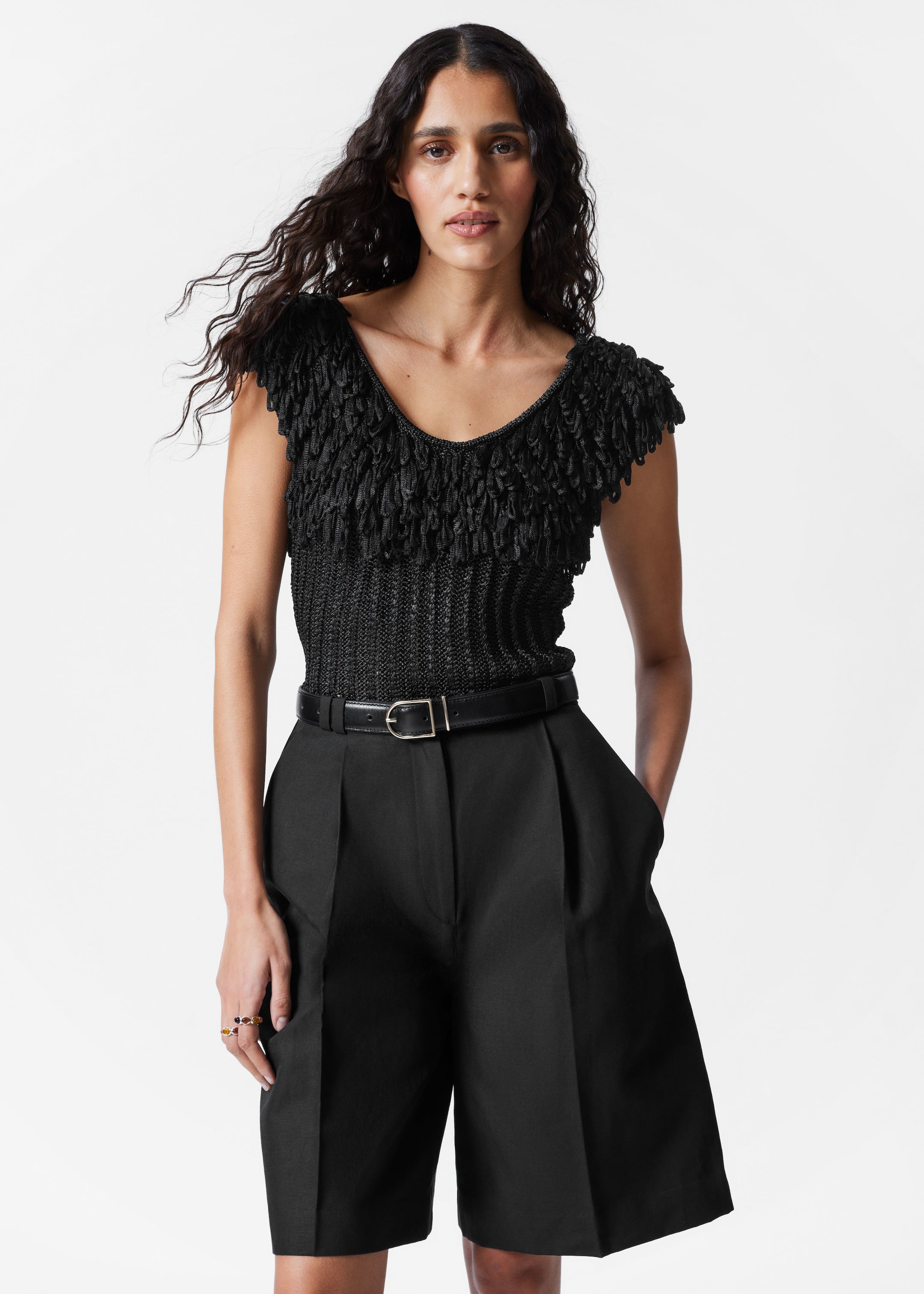 Grösseres Bild ansehen: Rippstrickoberteil mit Fransen - Schwarz - DAMEN | H&M CH 1