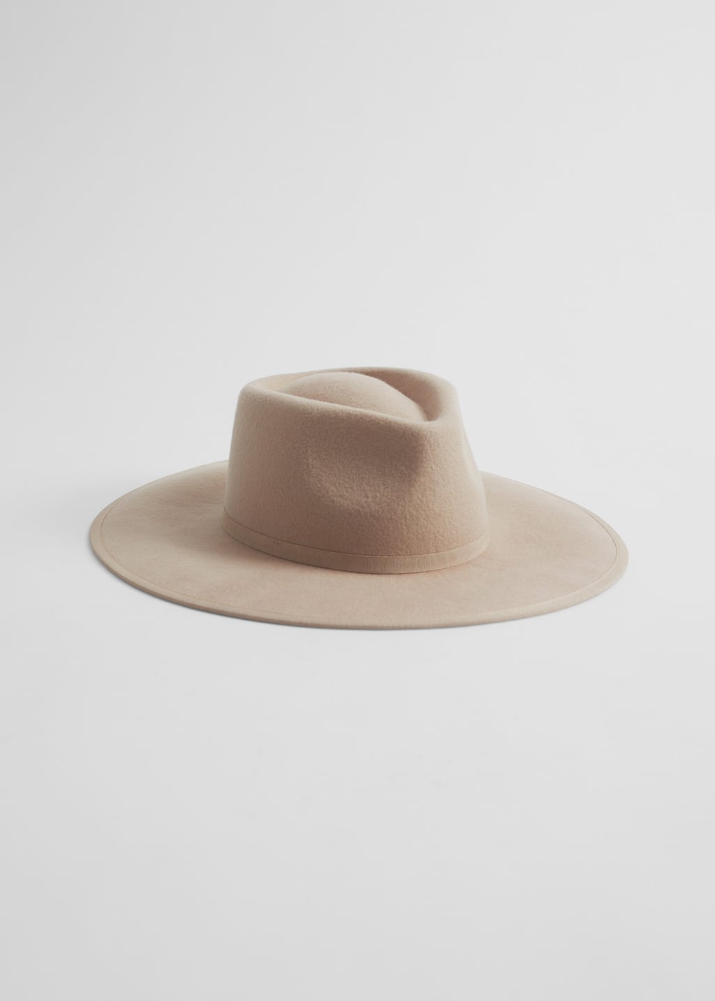 Fedora i filt – Beige – stilleben