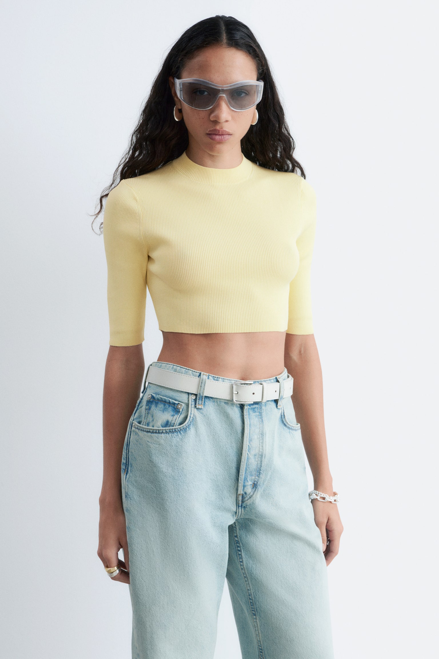 Nauwsluitend cropped T-shirt - Pastelgeel/Donkergrijs - 1