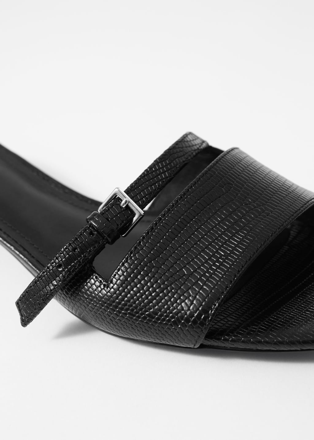 Image of Mules in pelle con fibbia