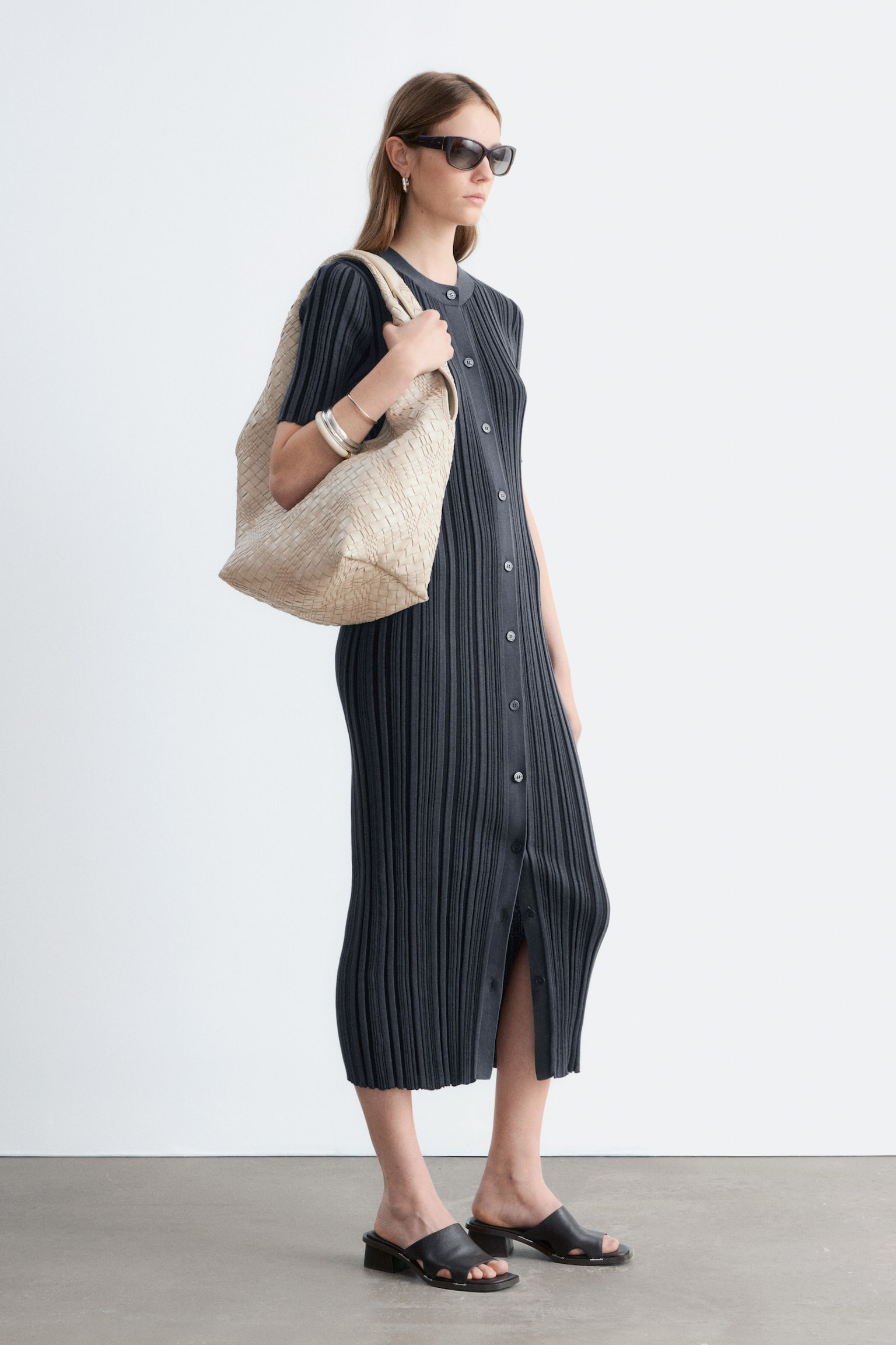 Sukienka midi w prążki - Ciemnoszary - 7